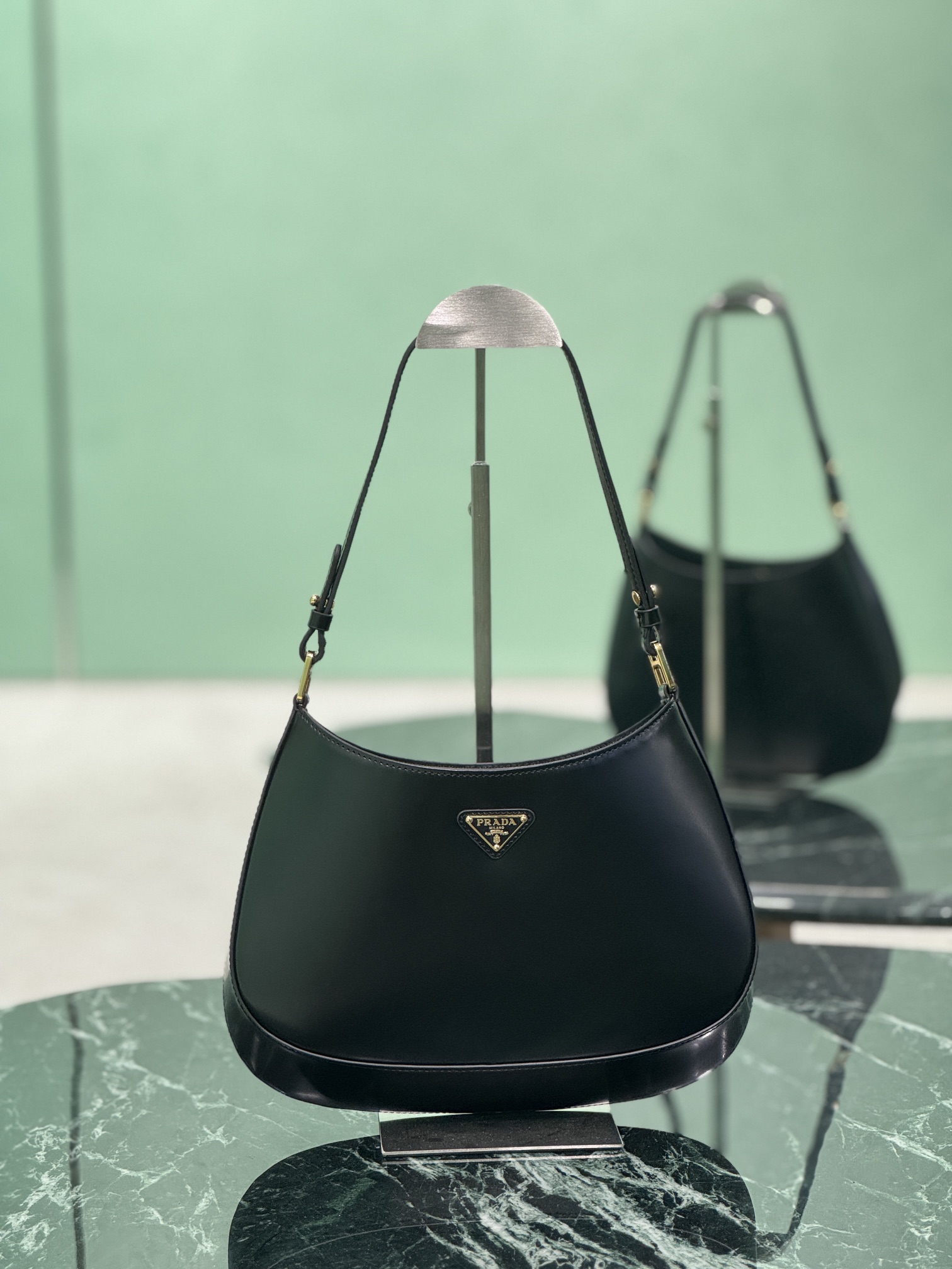 PRADA    00299