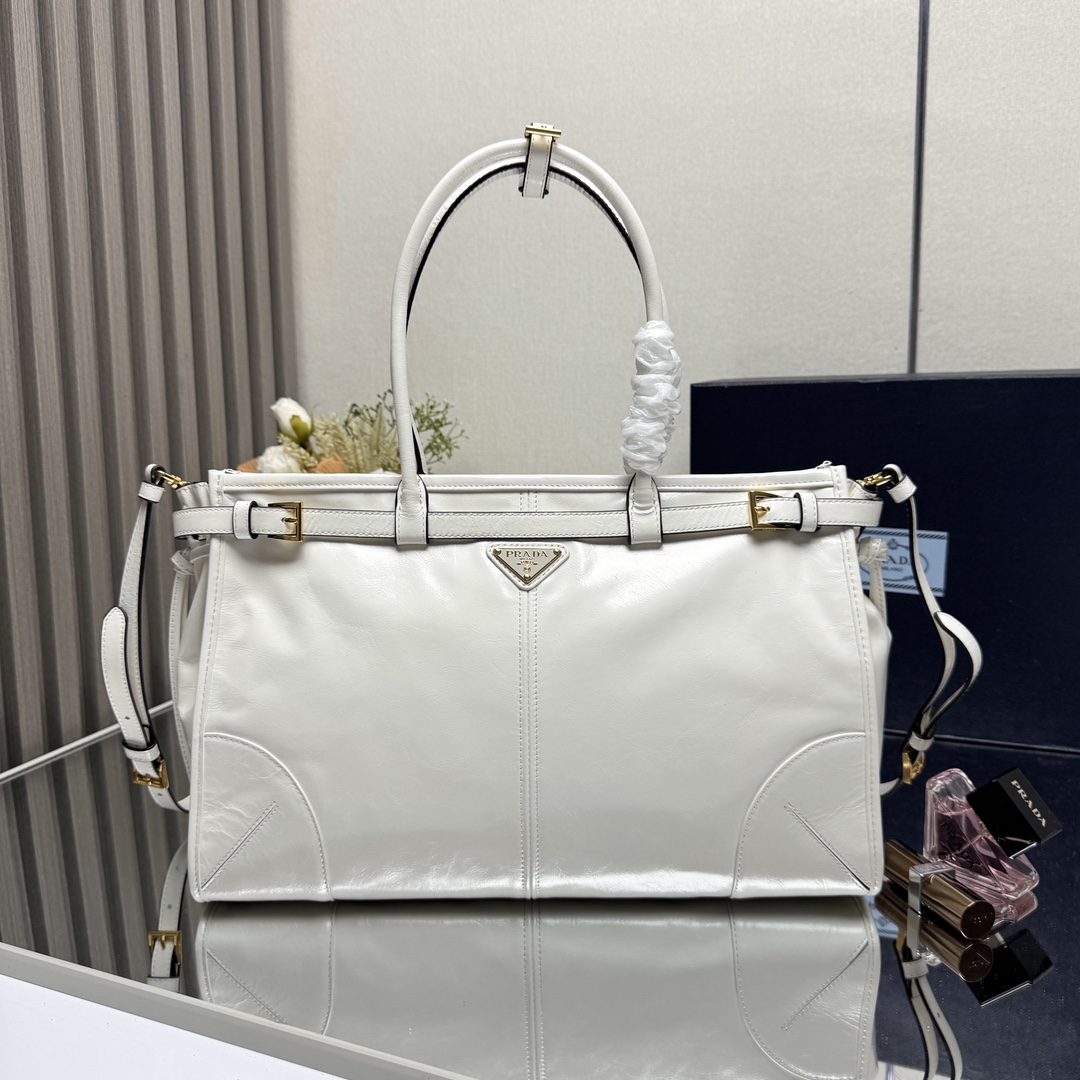 Prada 00299