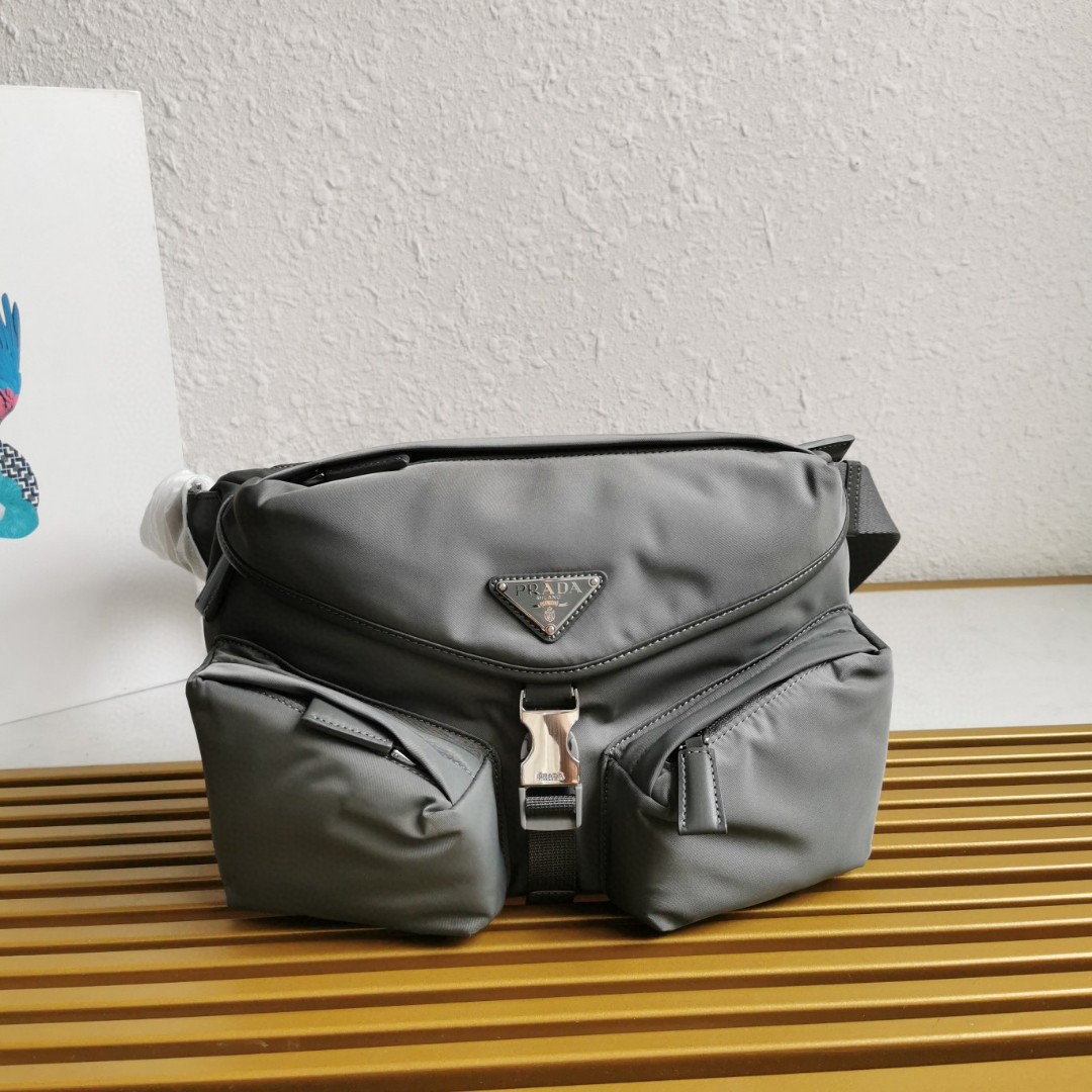 PRADA  00319