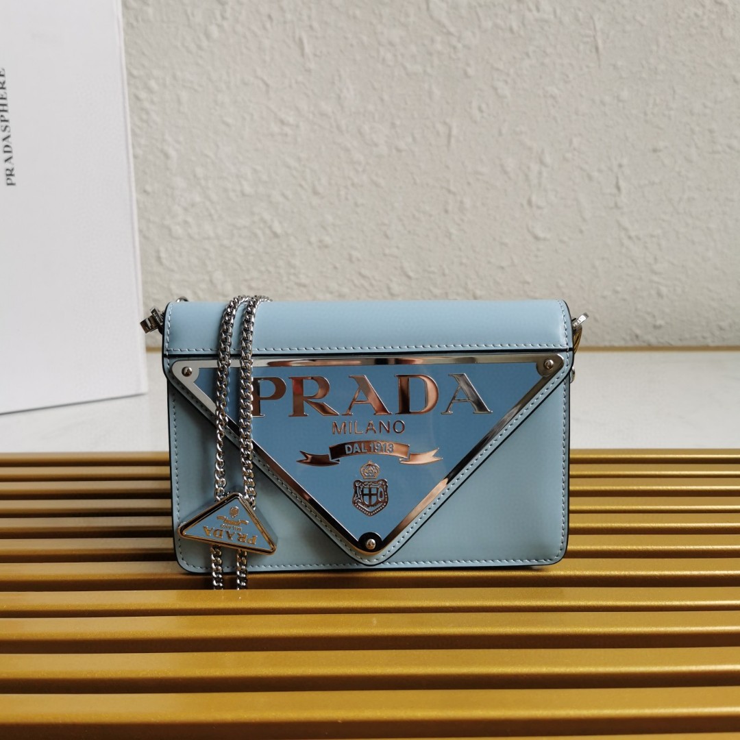 Prada 00389