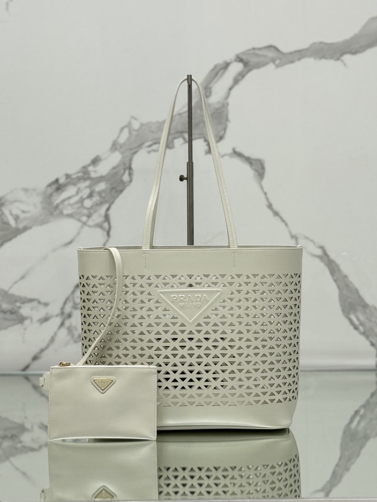 PRADA    00399