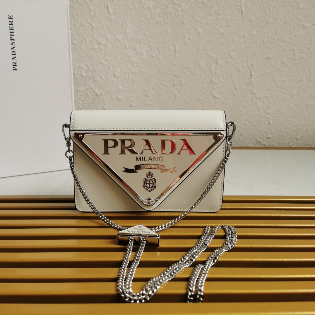 Prada 00419