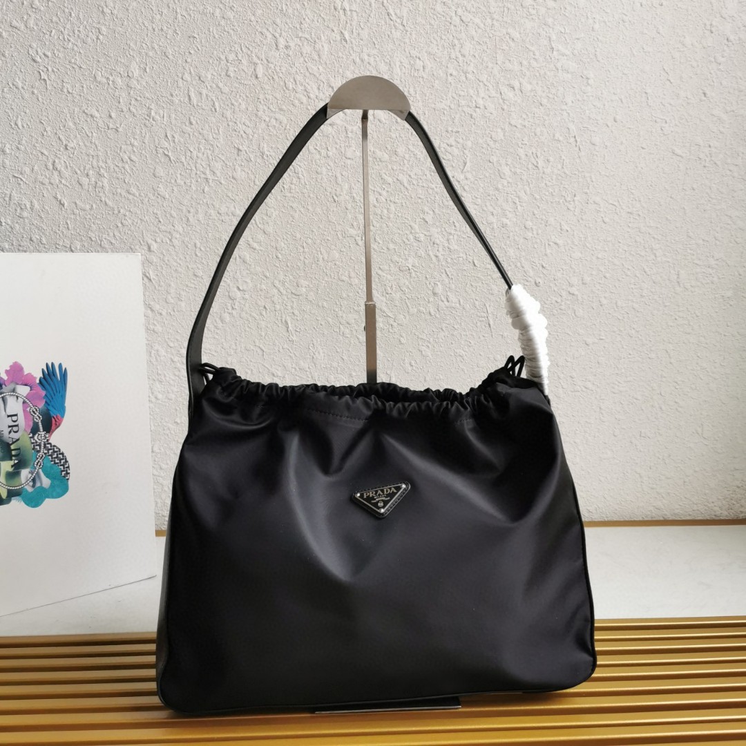 PRADA  00489
