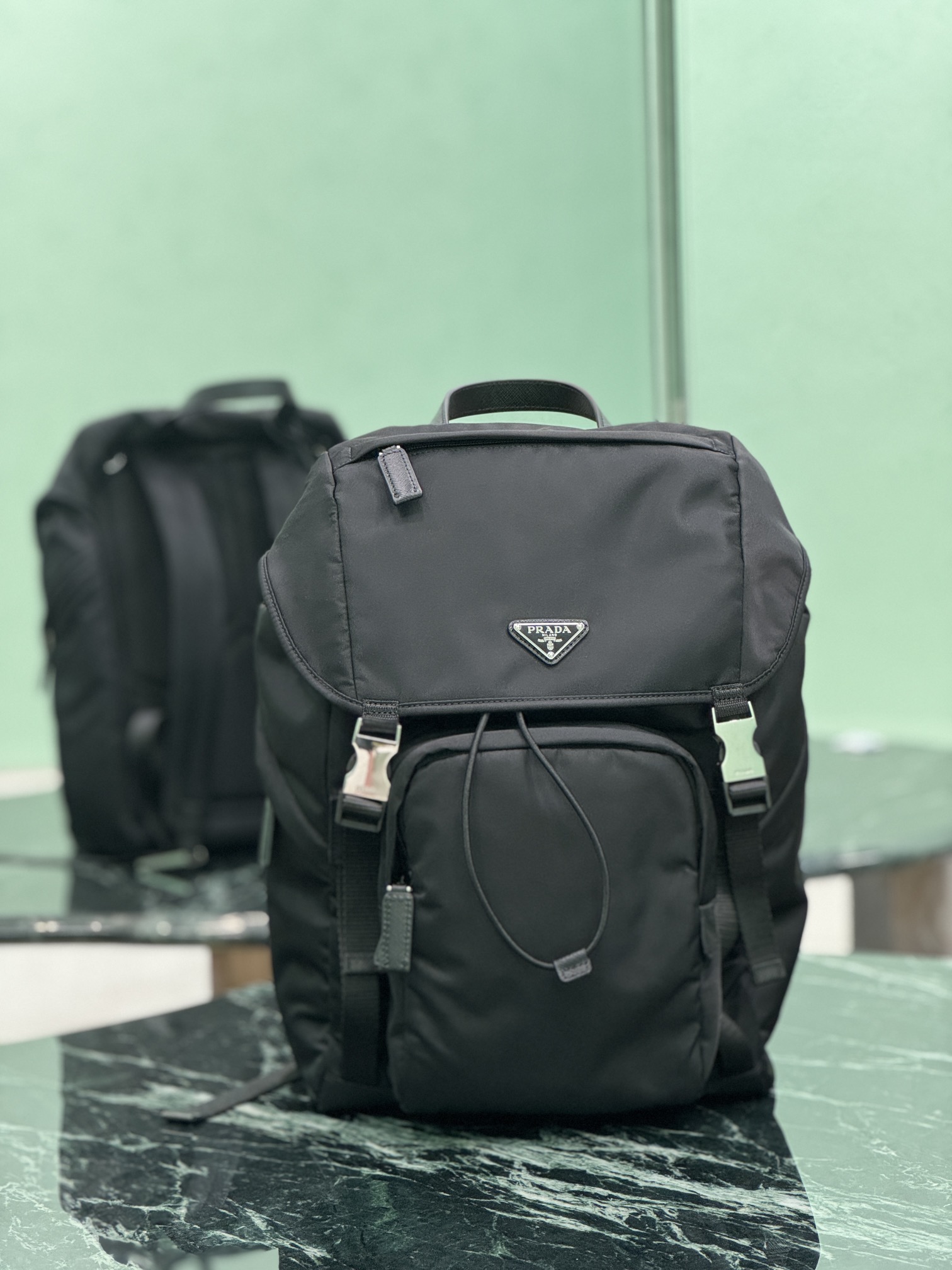 PRADA  00589