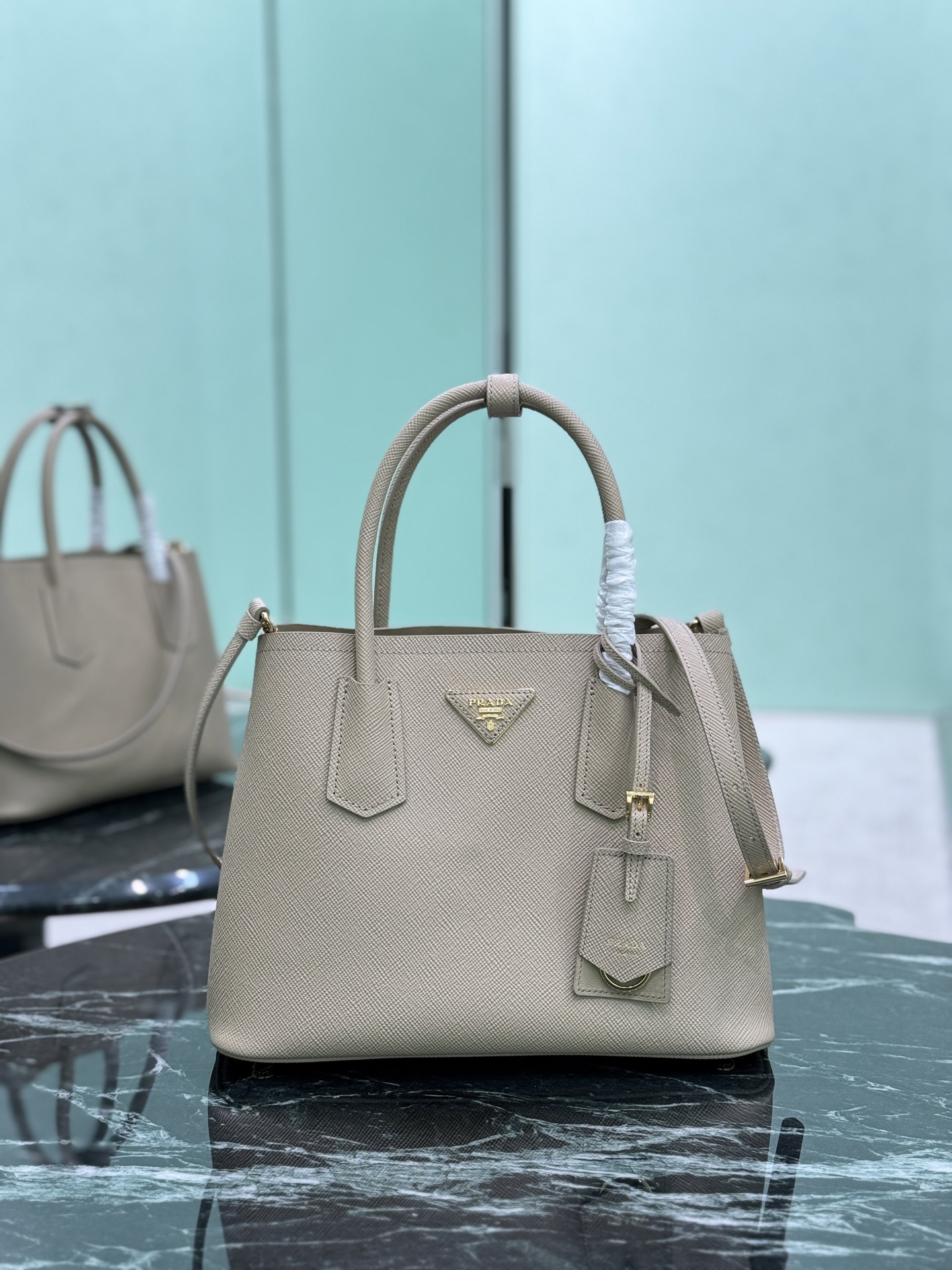 PRADA    00619