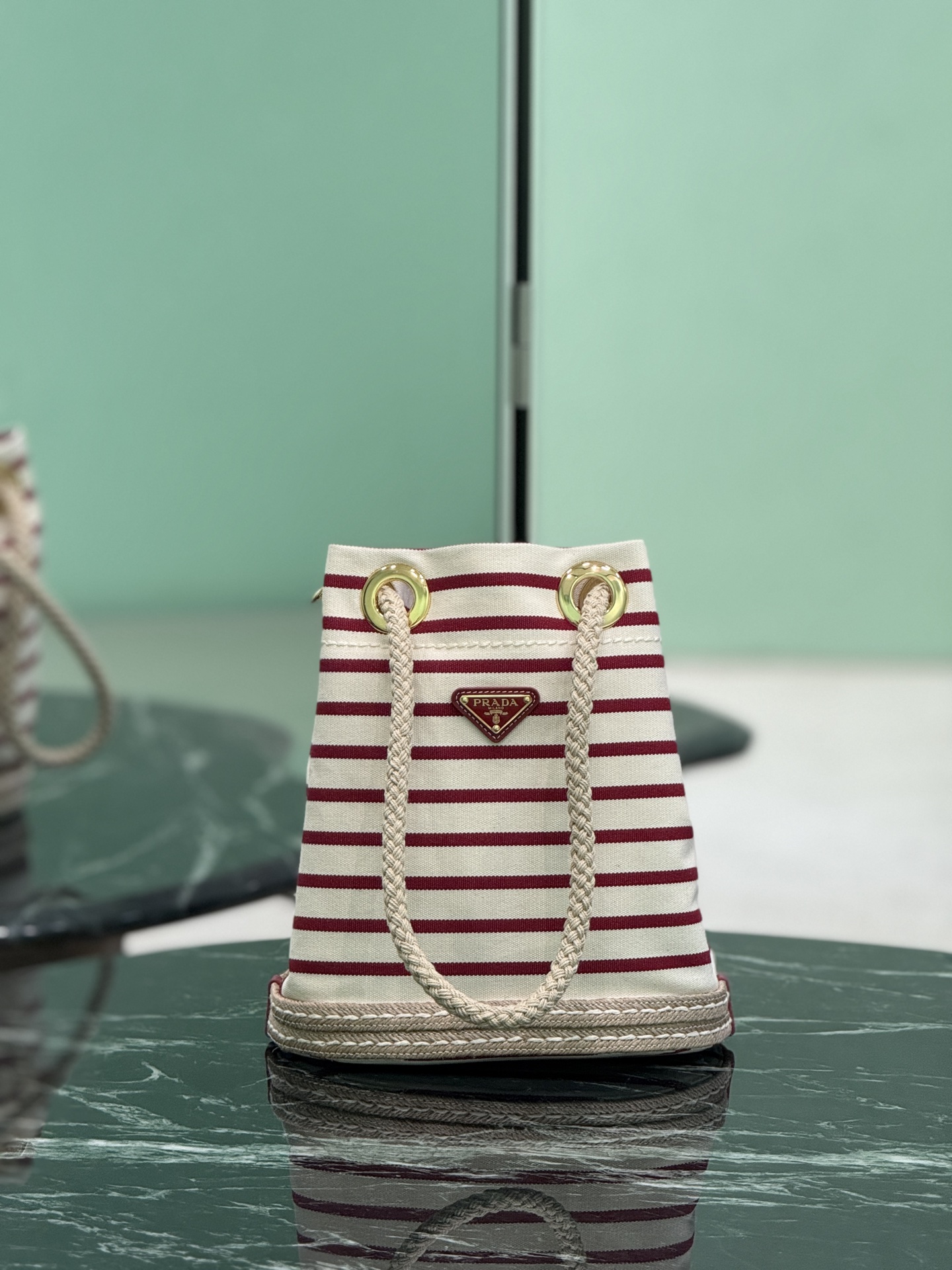 PRADA    00669