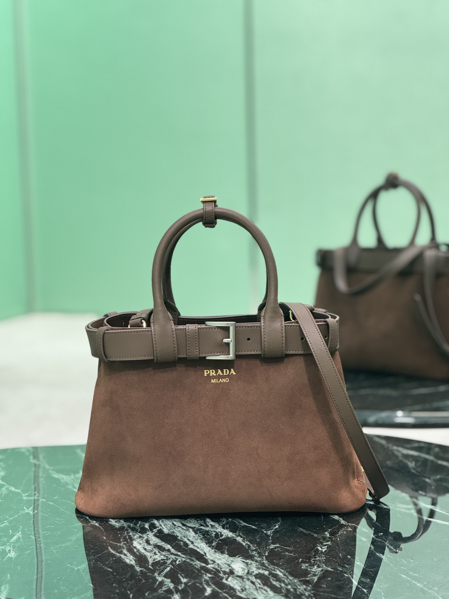 PRADA  00679
