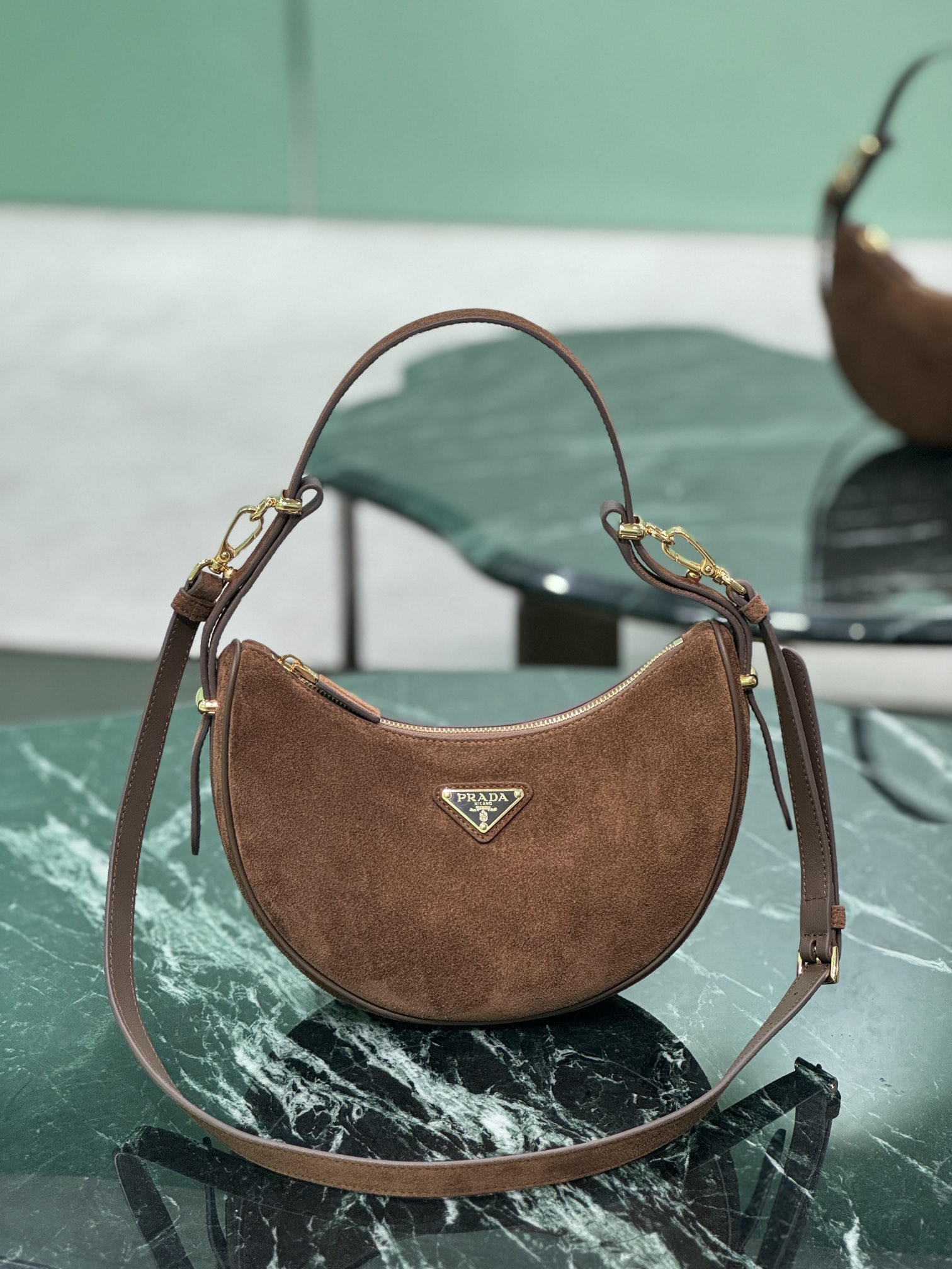 PRADA  00689