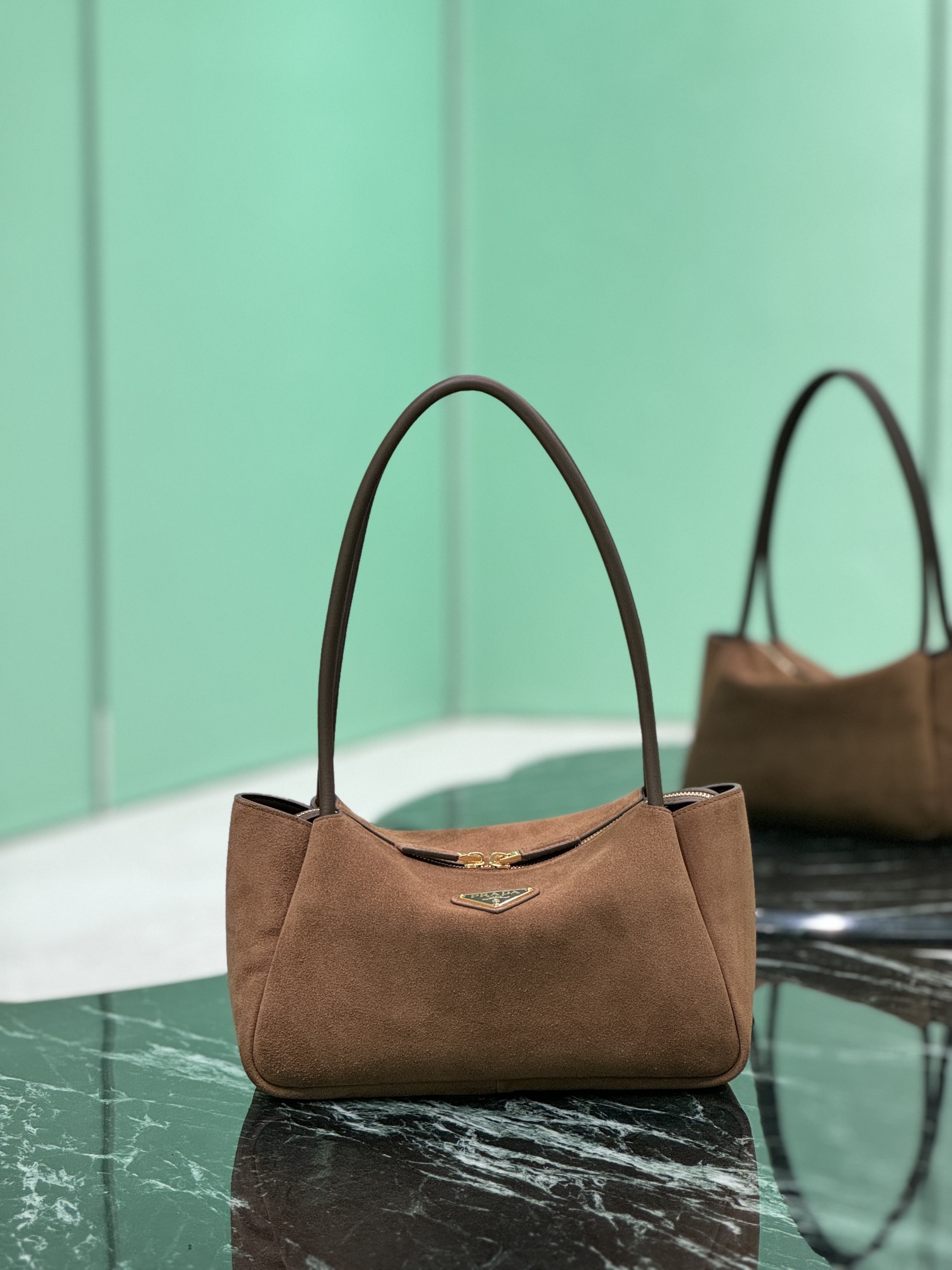 PRADA  00749