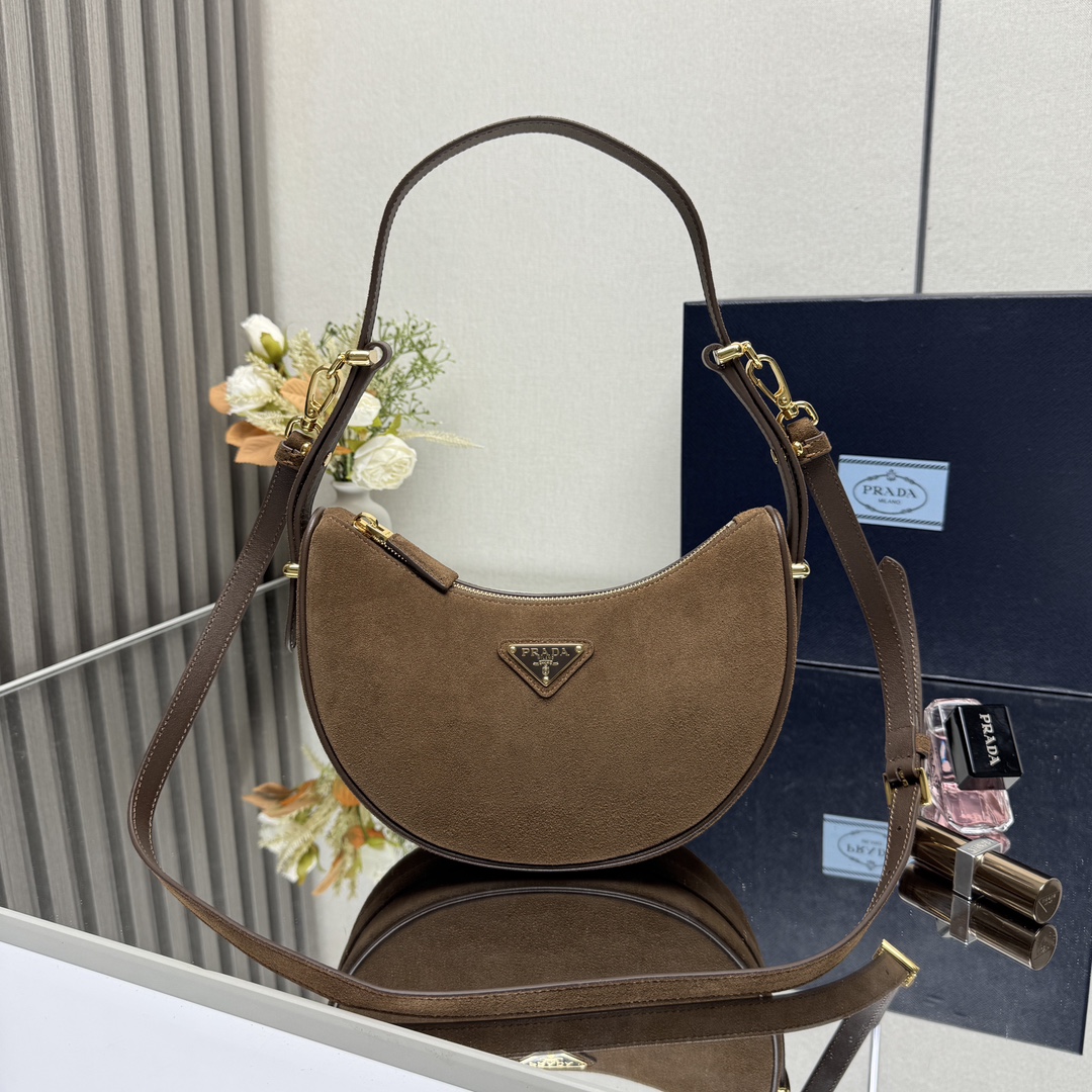 Prada 00779
