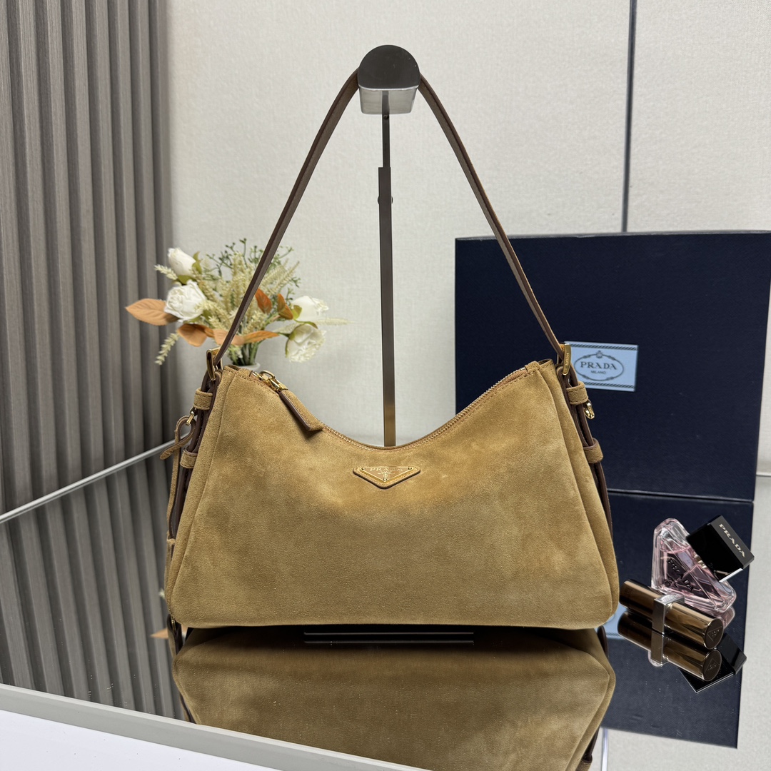 Prada 00819