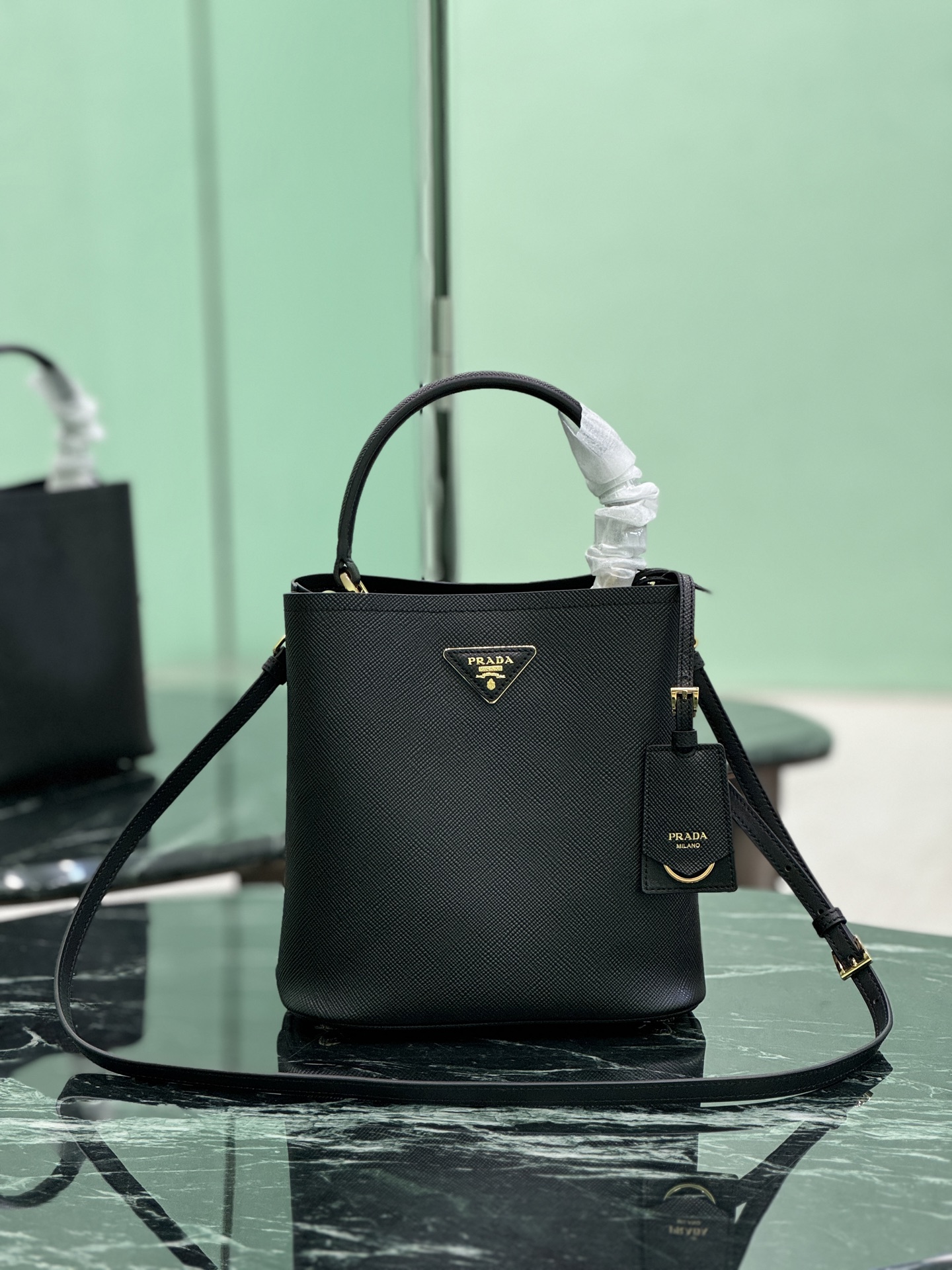 Prada 00839