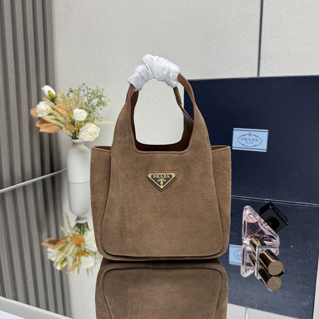Prada 00849