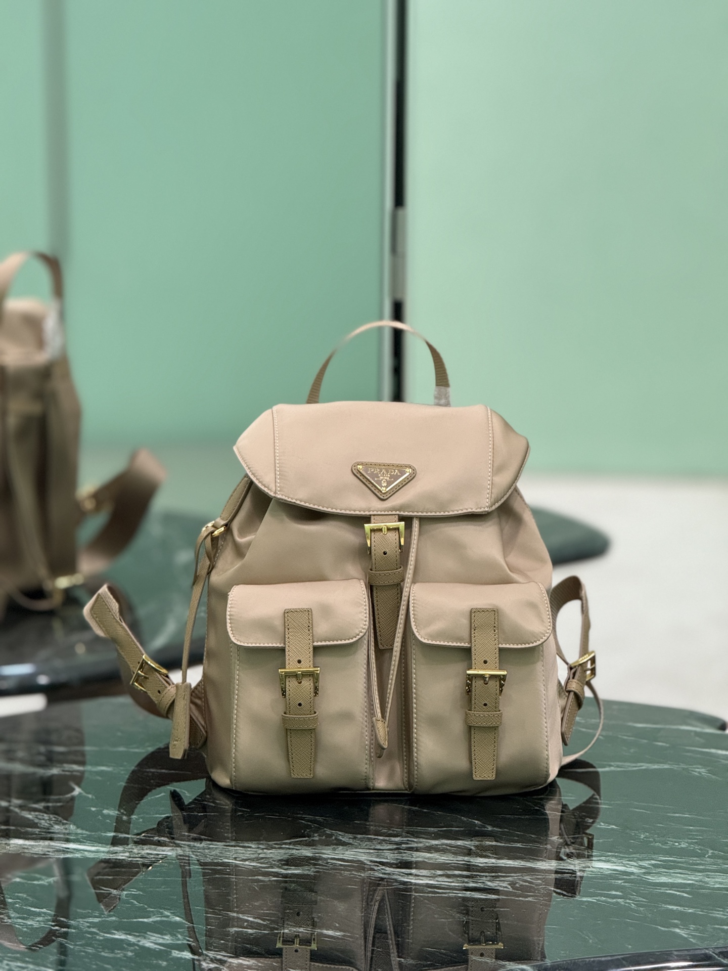 PRADA  00869