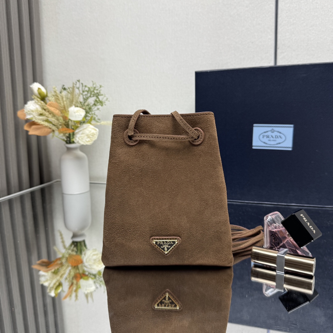 Prada 00869