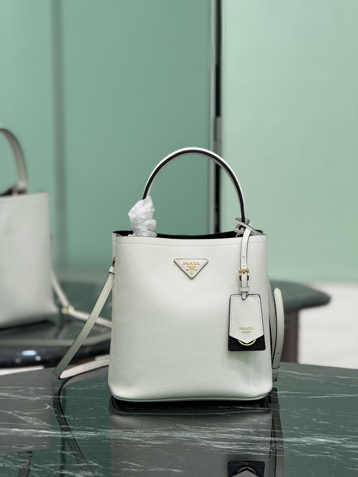 PRADA  00889