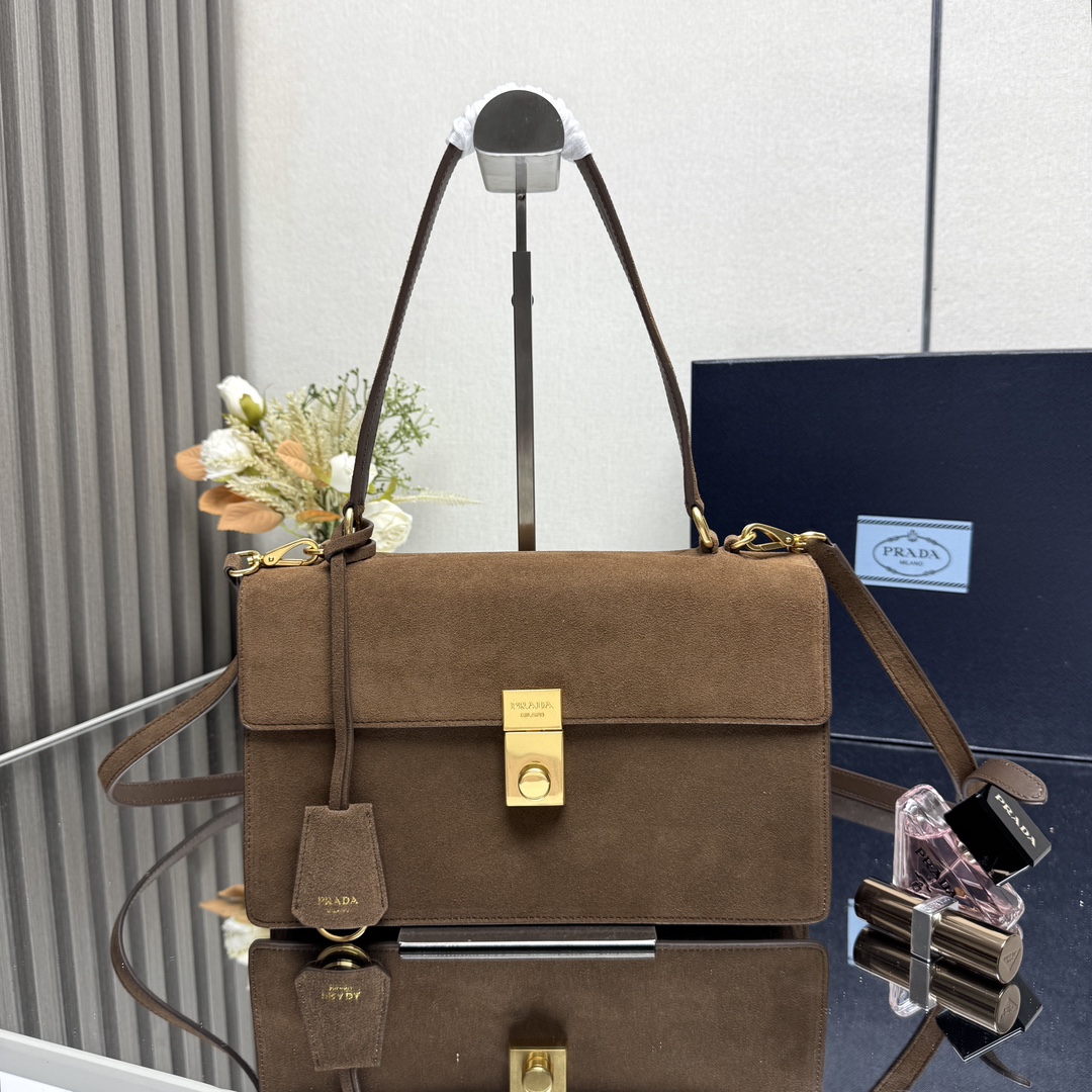 Prada 00899