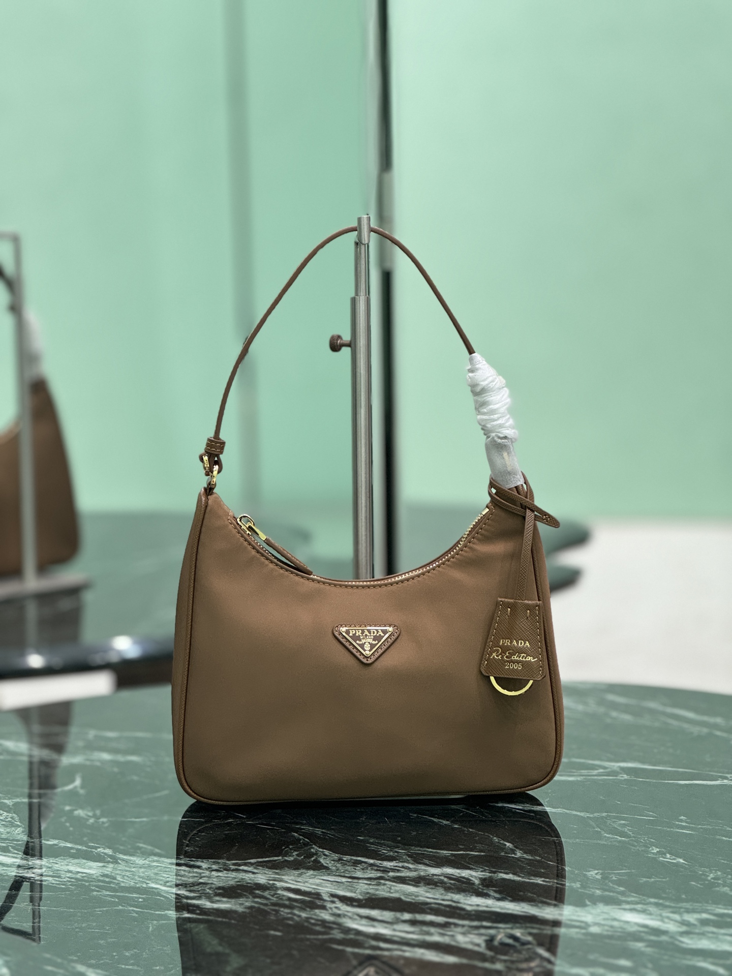 Prada 00909