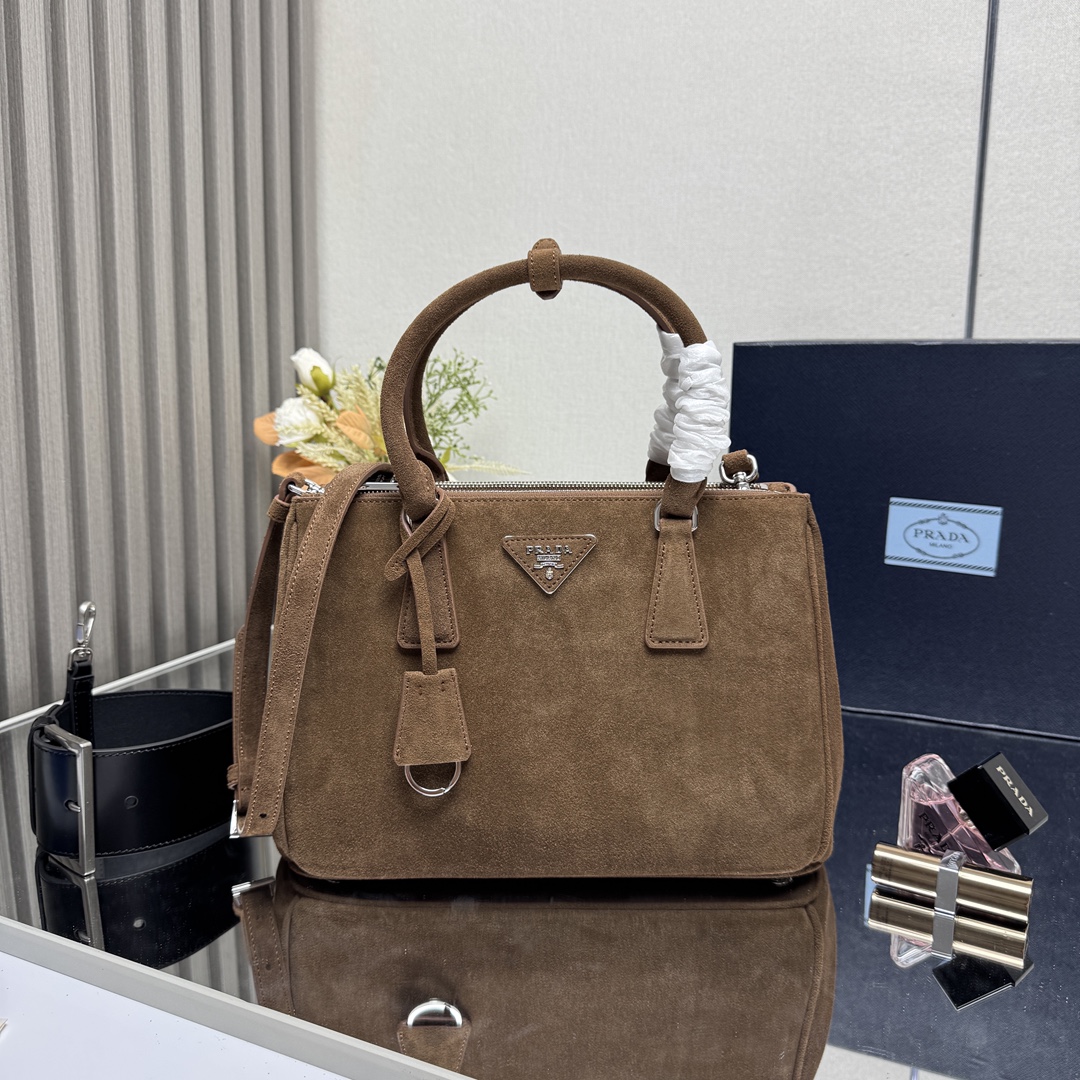 Prada 00929