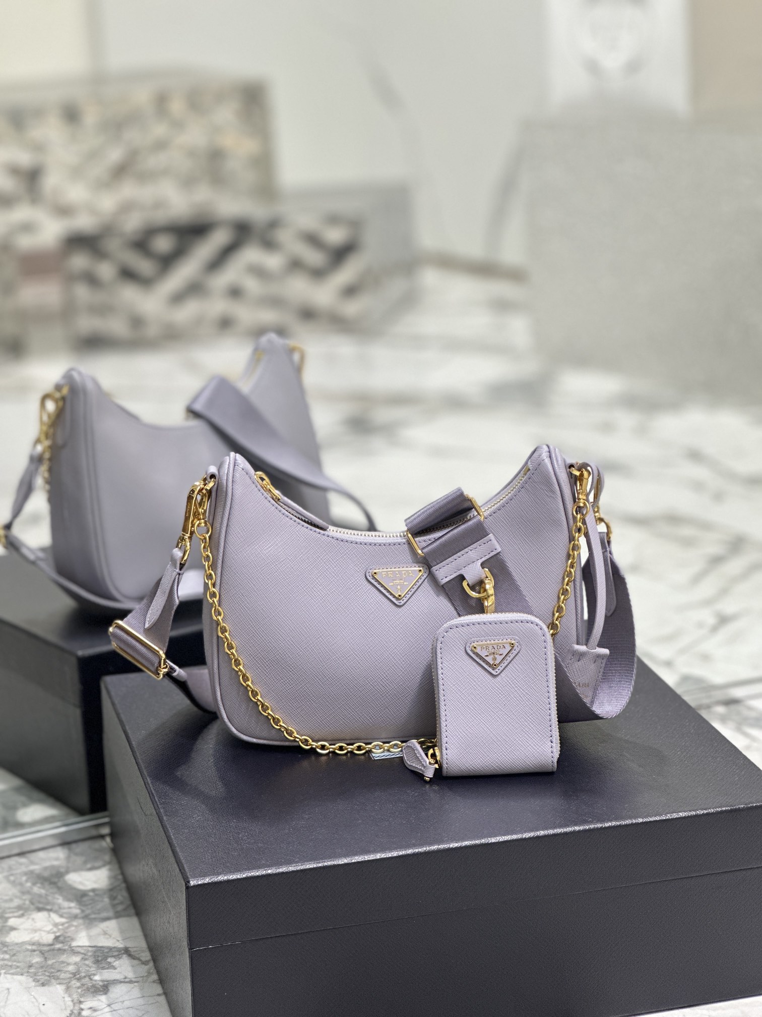 Prada 00979