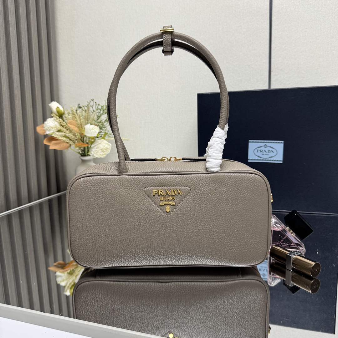 Prada 01179