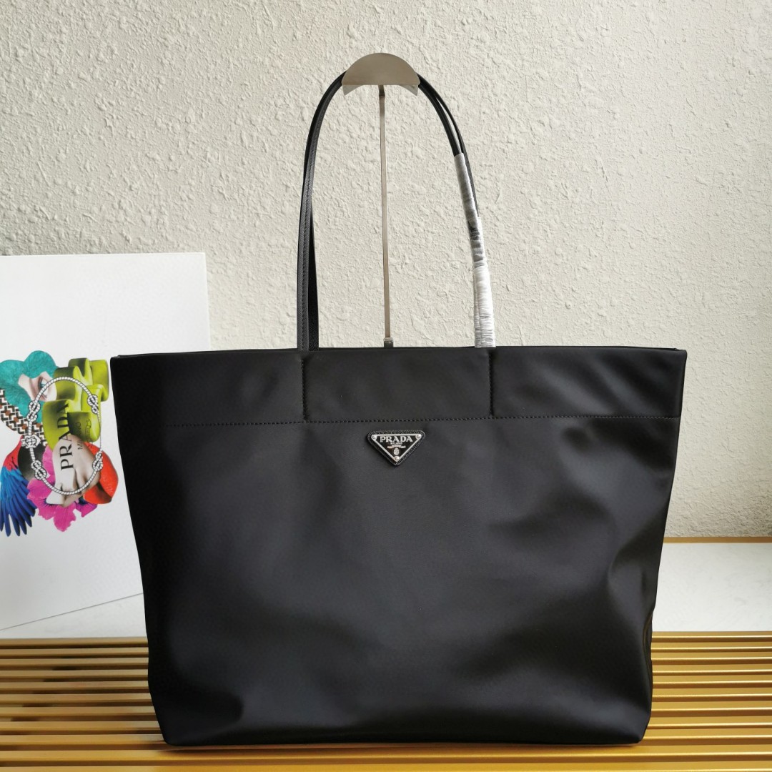 Prada 01209