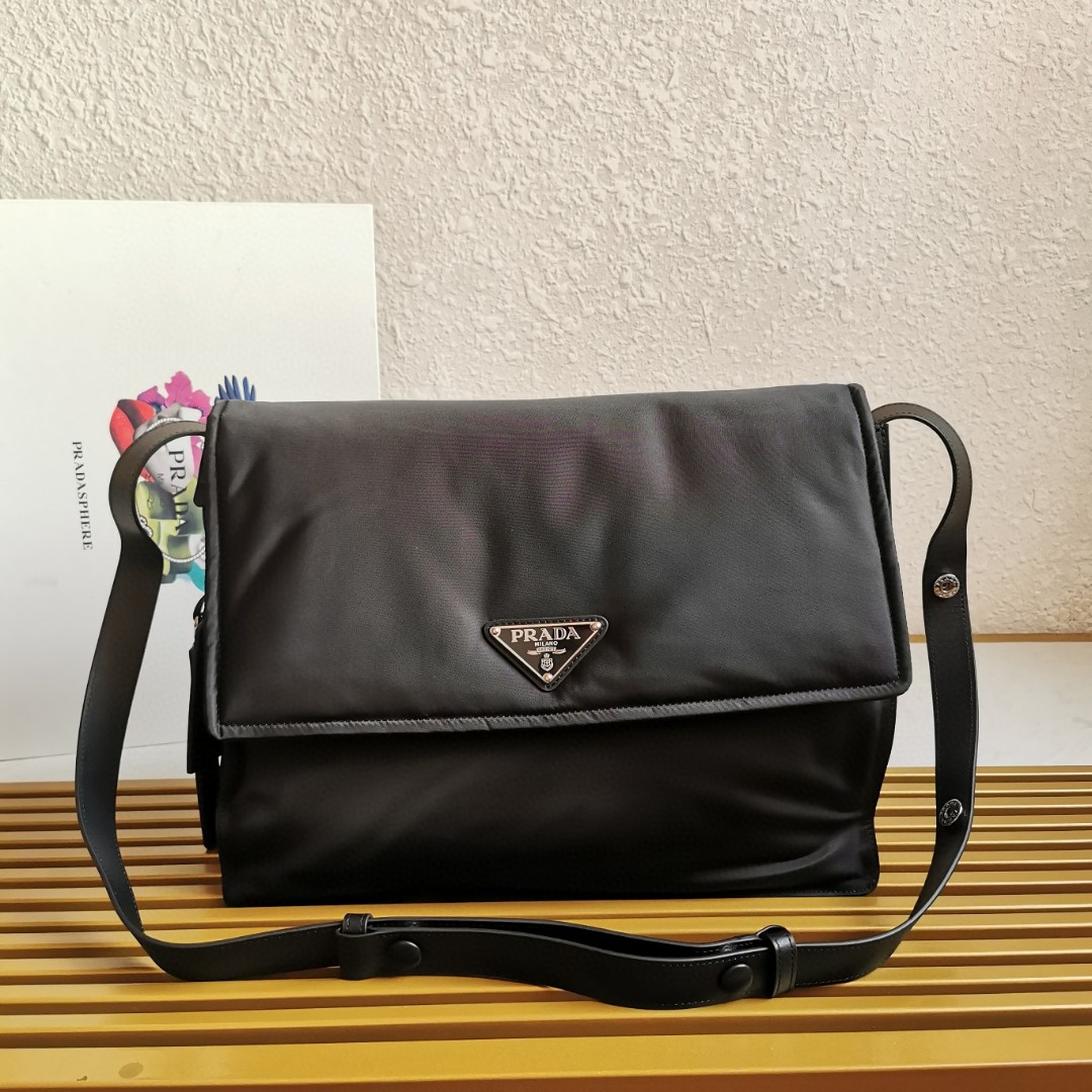 Prada 01318
