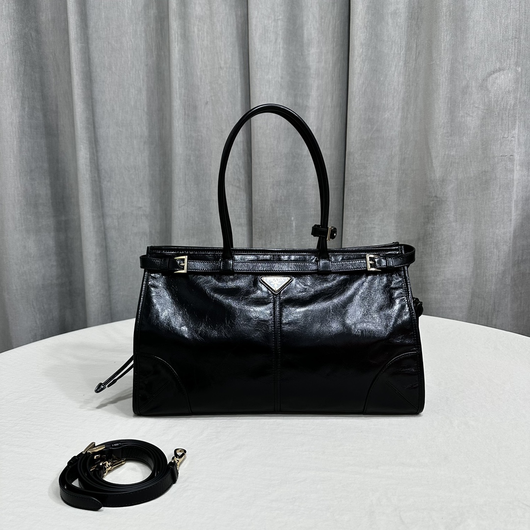 PRADA    01389