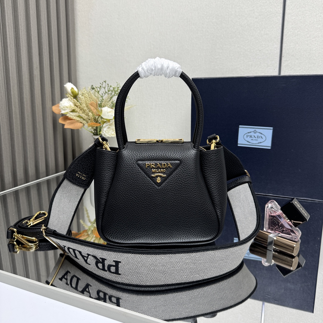 Prada 01449