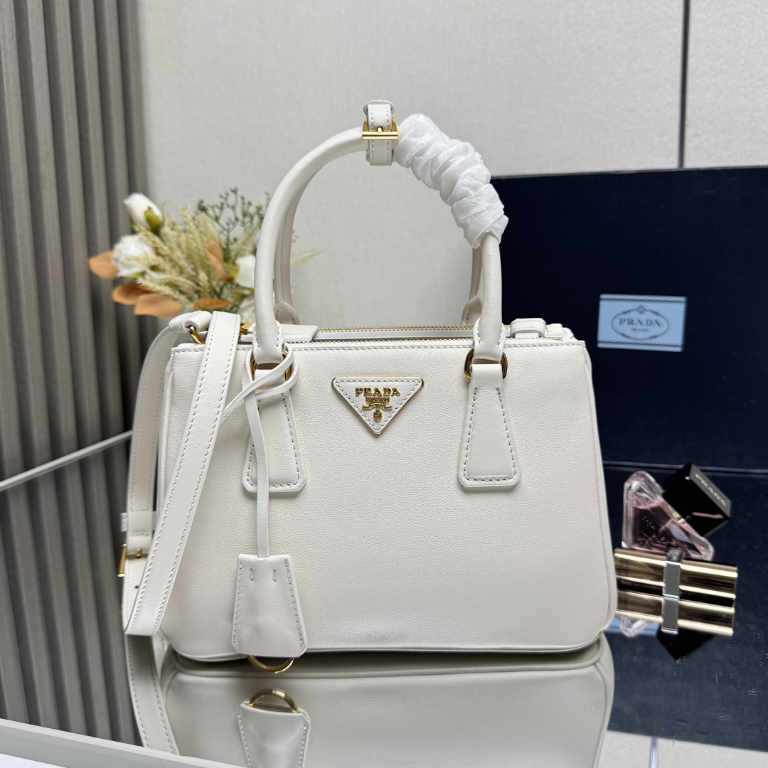 Prada 01519