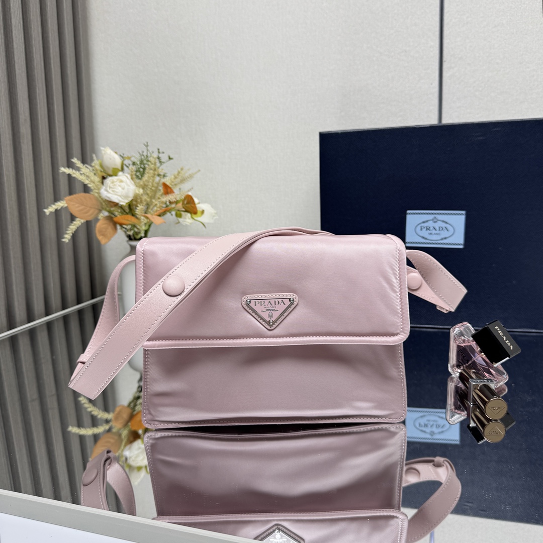 Prada 01859
