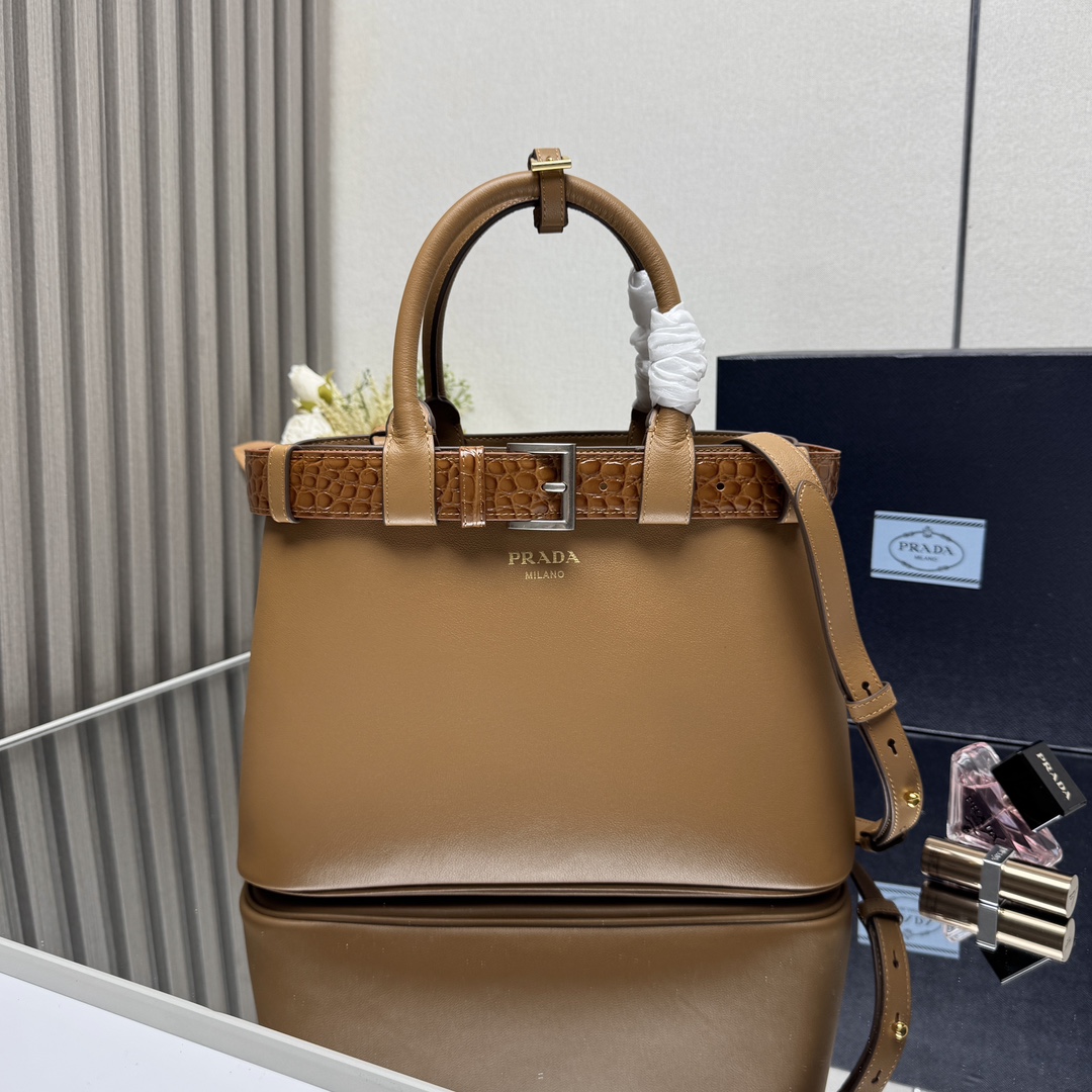 Prada 01999