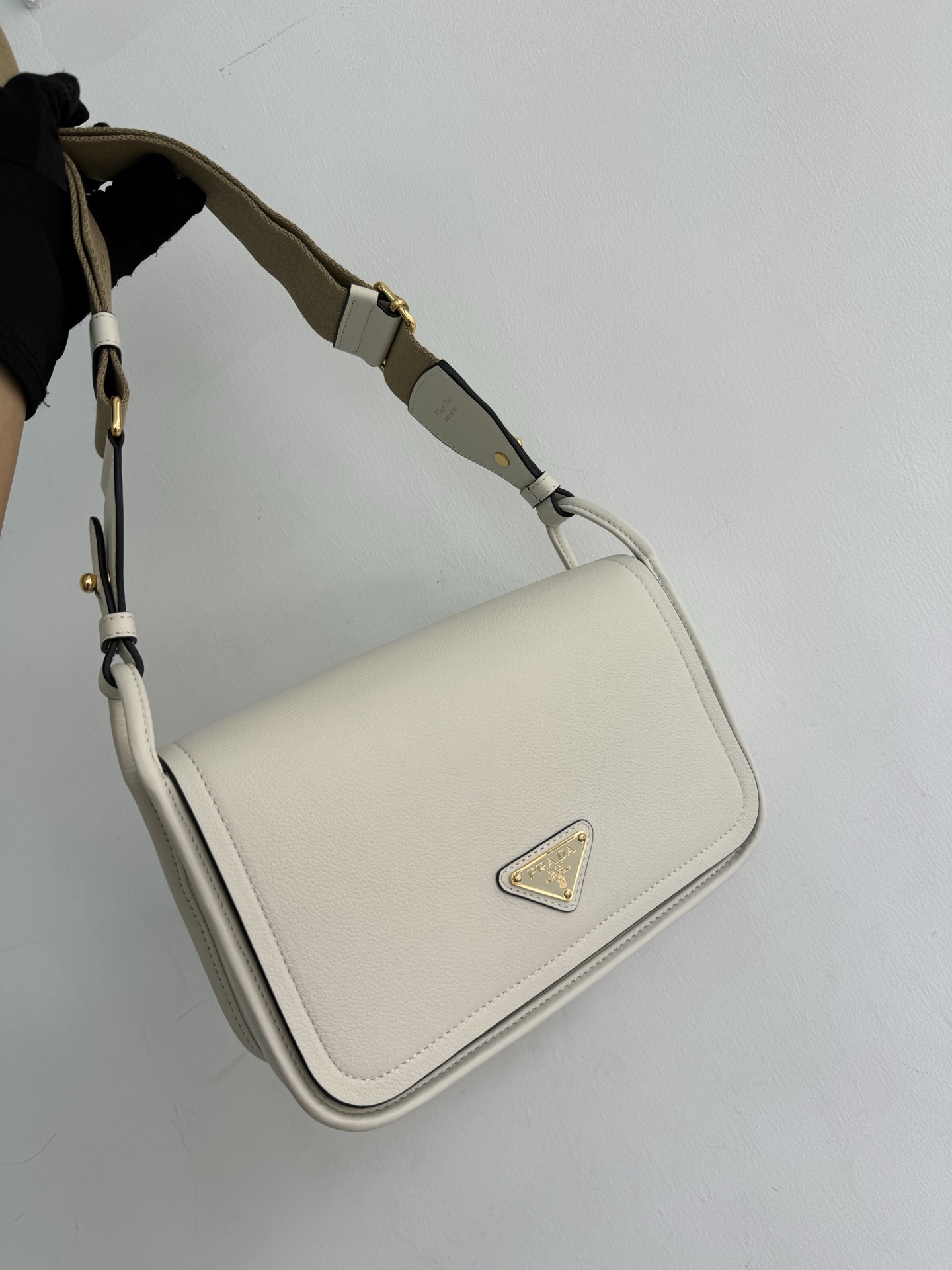 Prada 01999