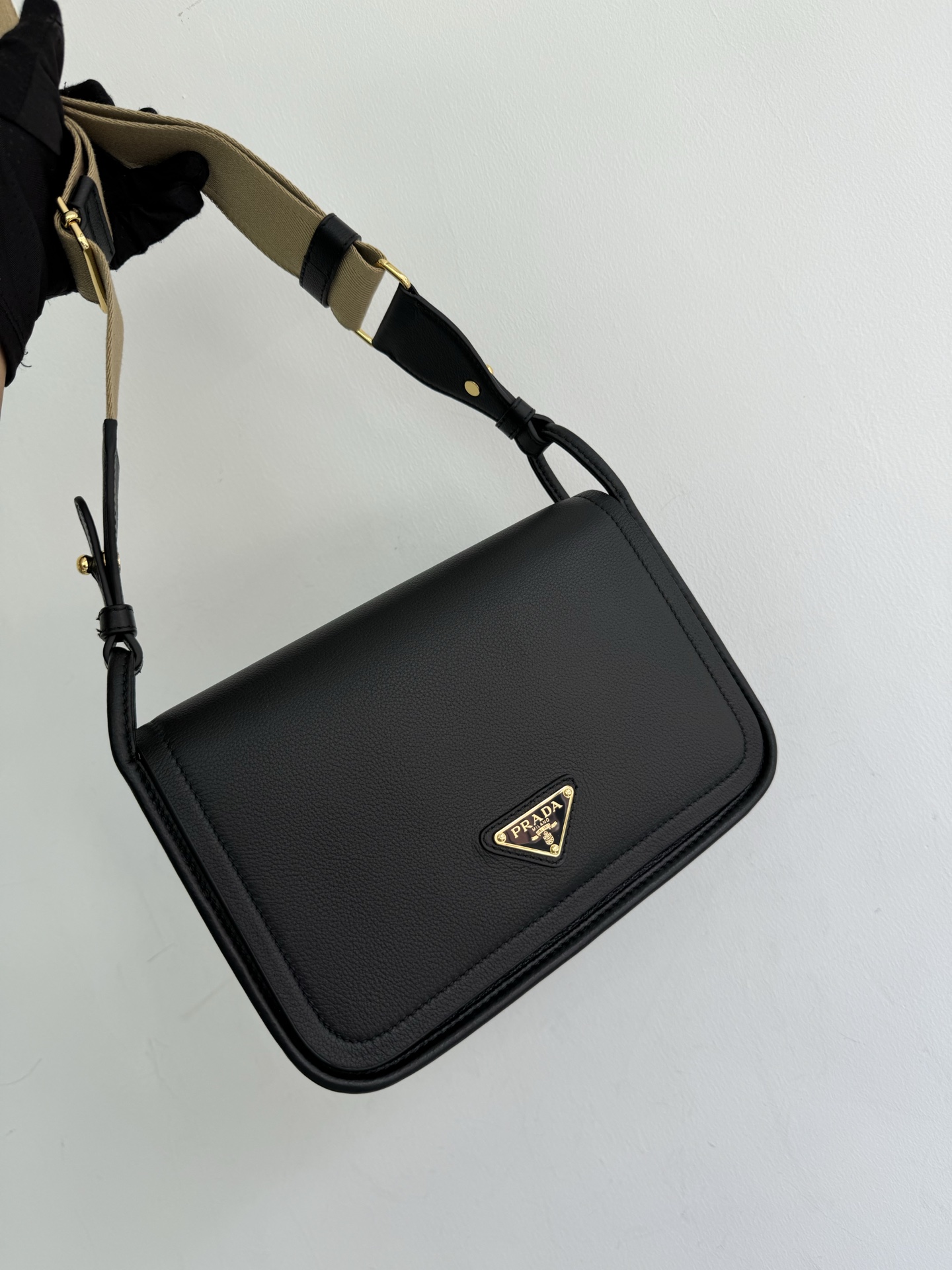 Prada 02079