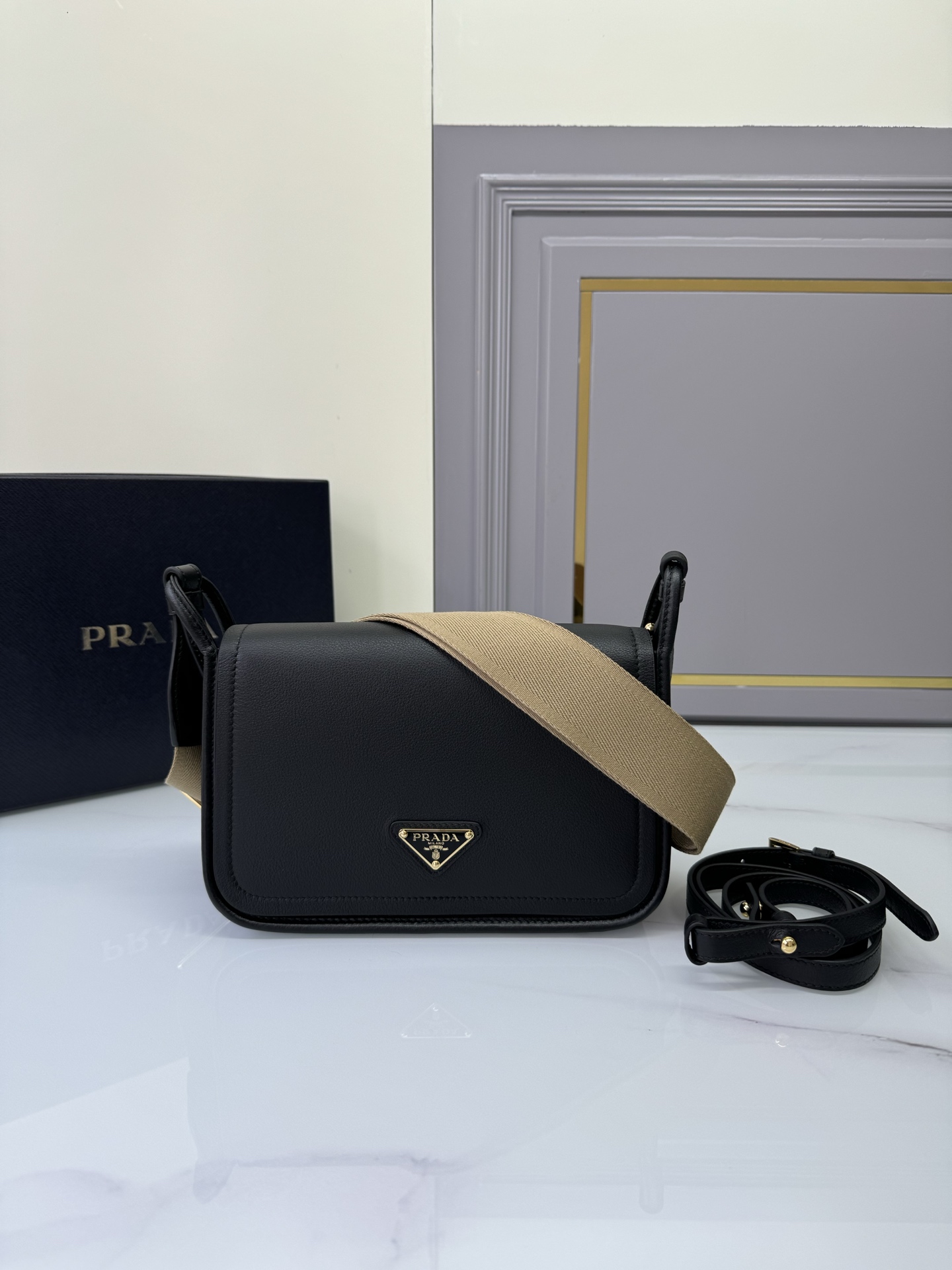 Prada 02089