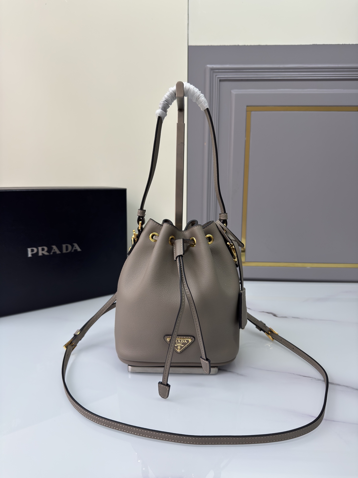 Prada 02099