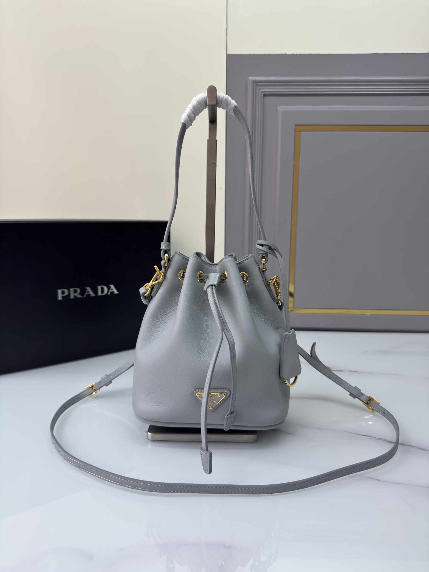 Prada 02179