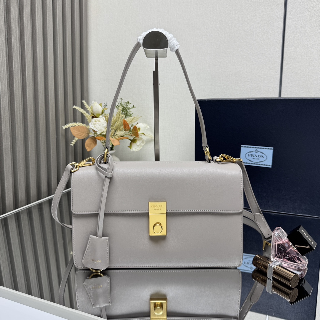 Prada 02199