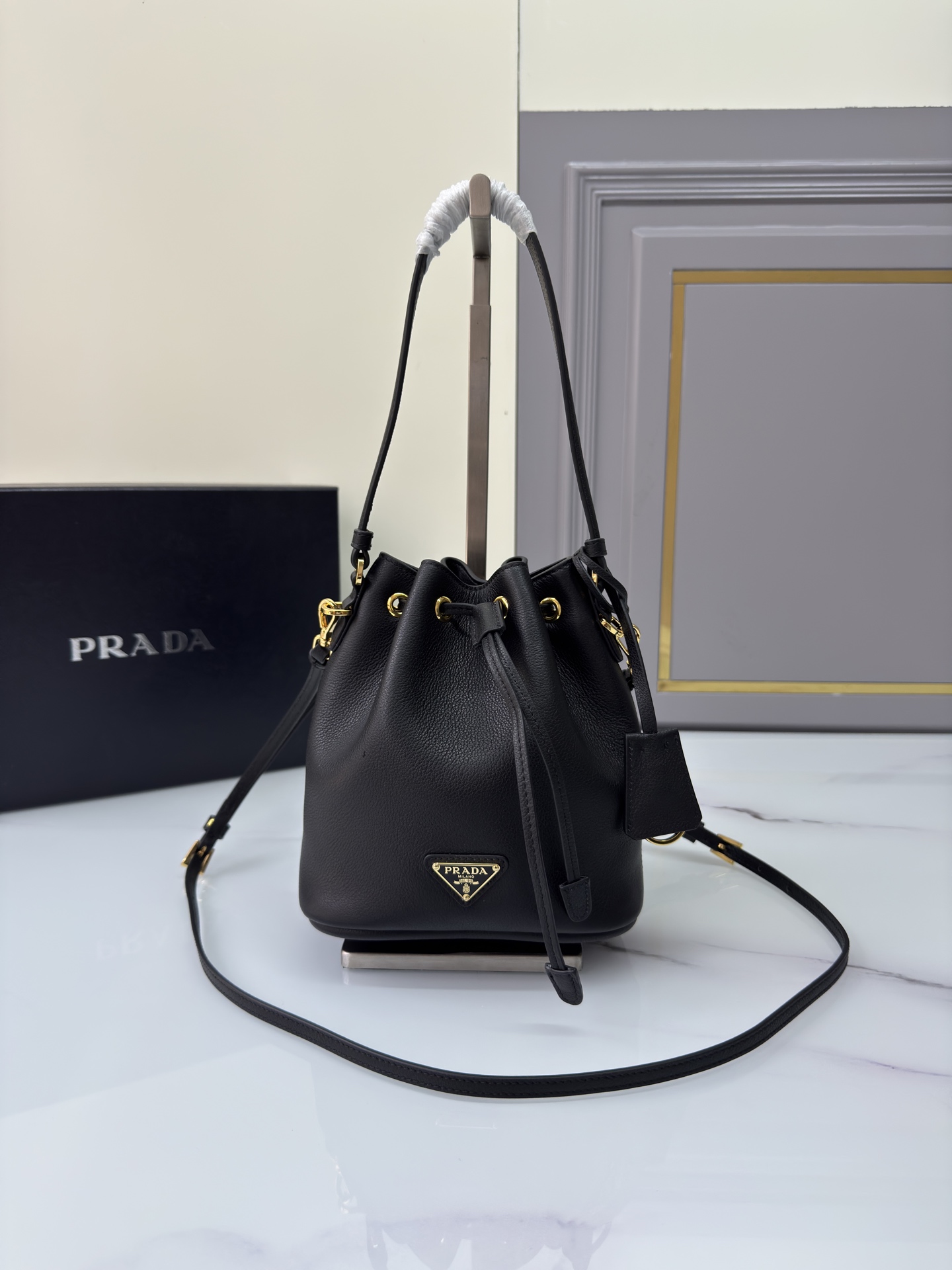 Prada 02199