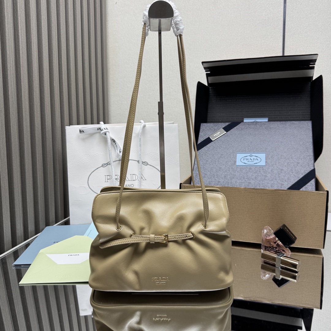 PRADA    02229