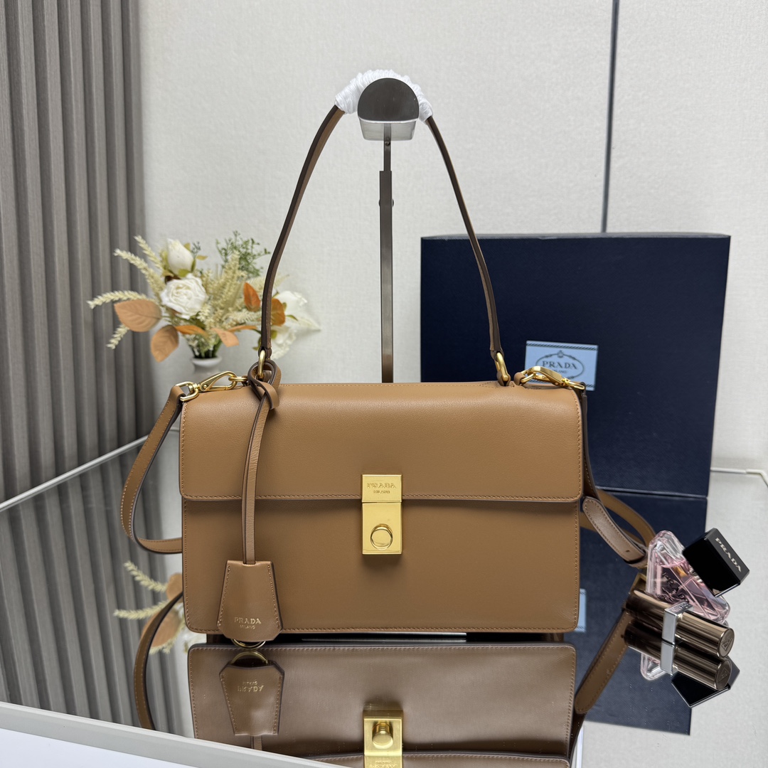 Prada 02239