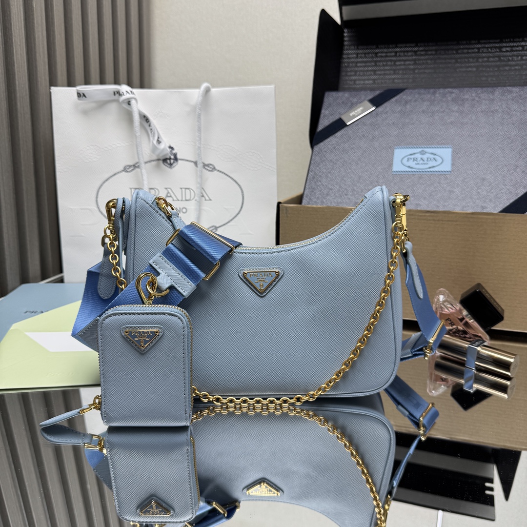 PRADA    02279