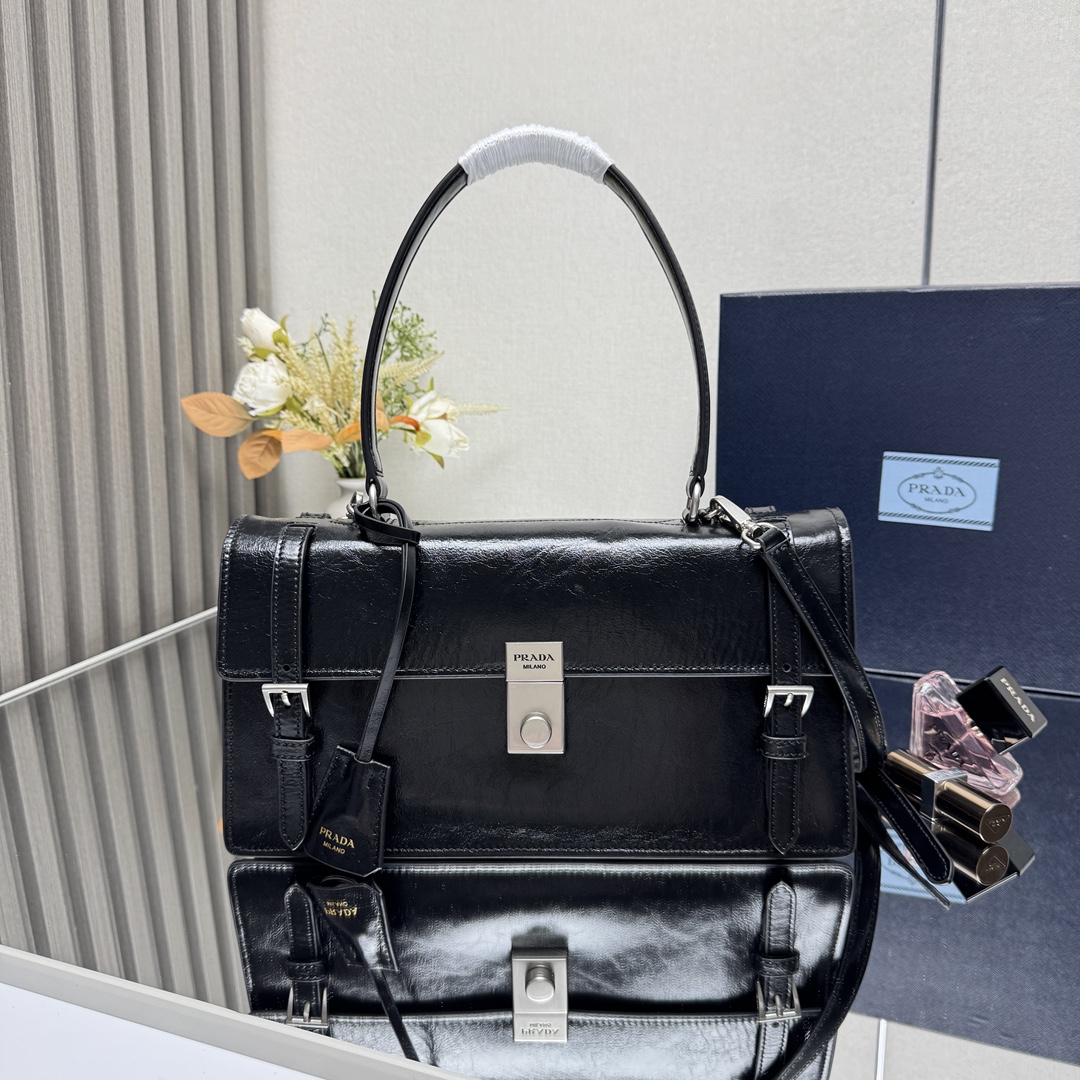 Prada 02329