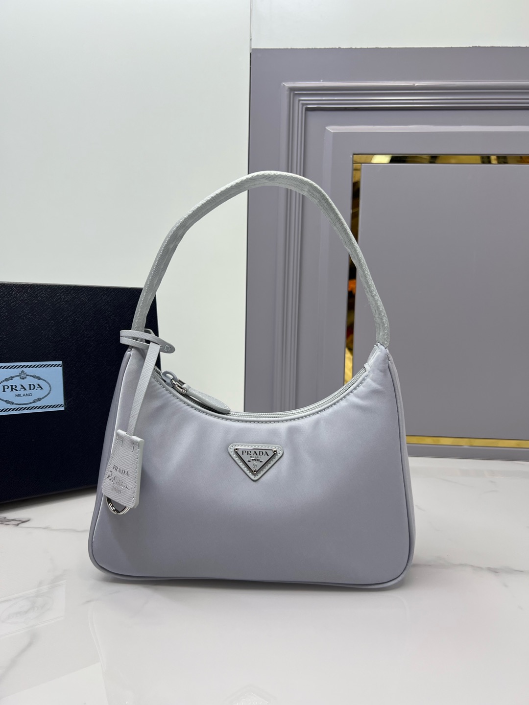 PRADA    02329