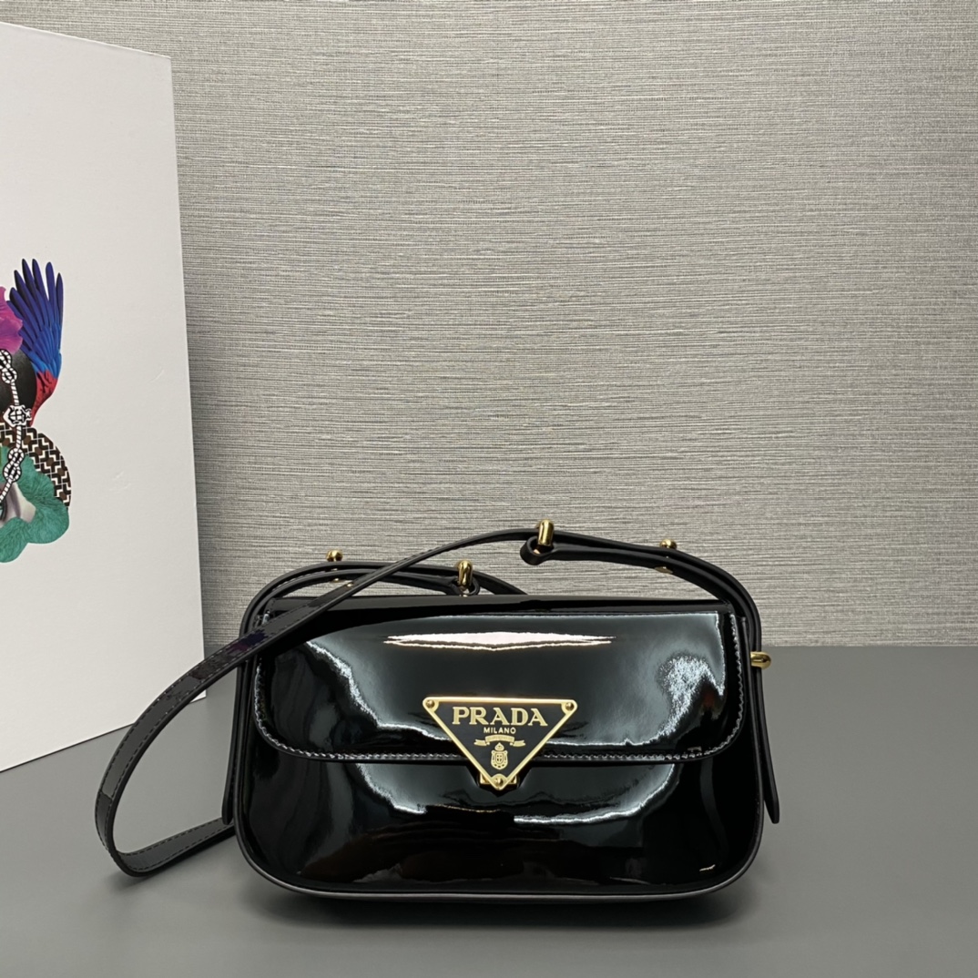 Prada 02399