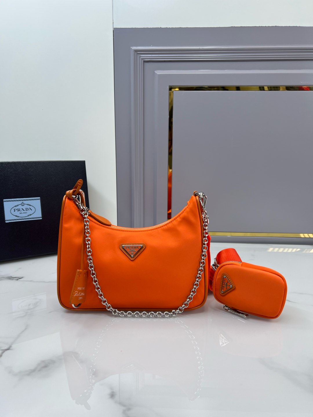 Prada 02489