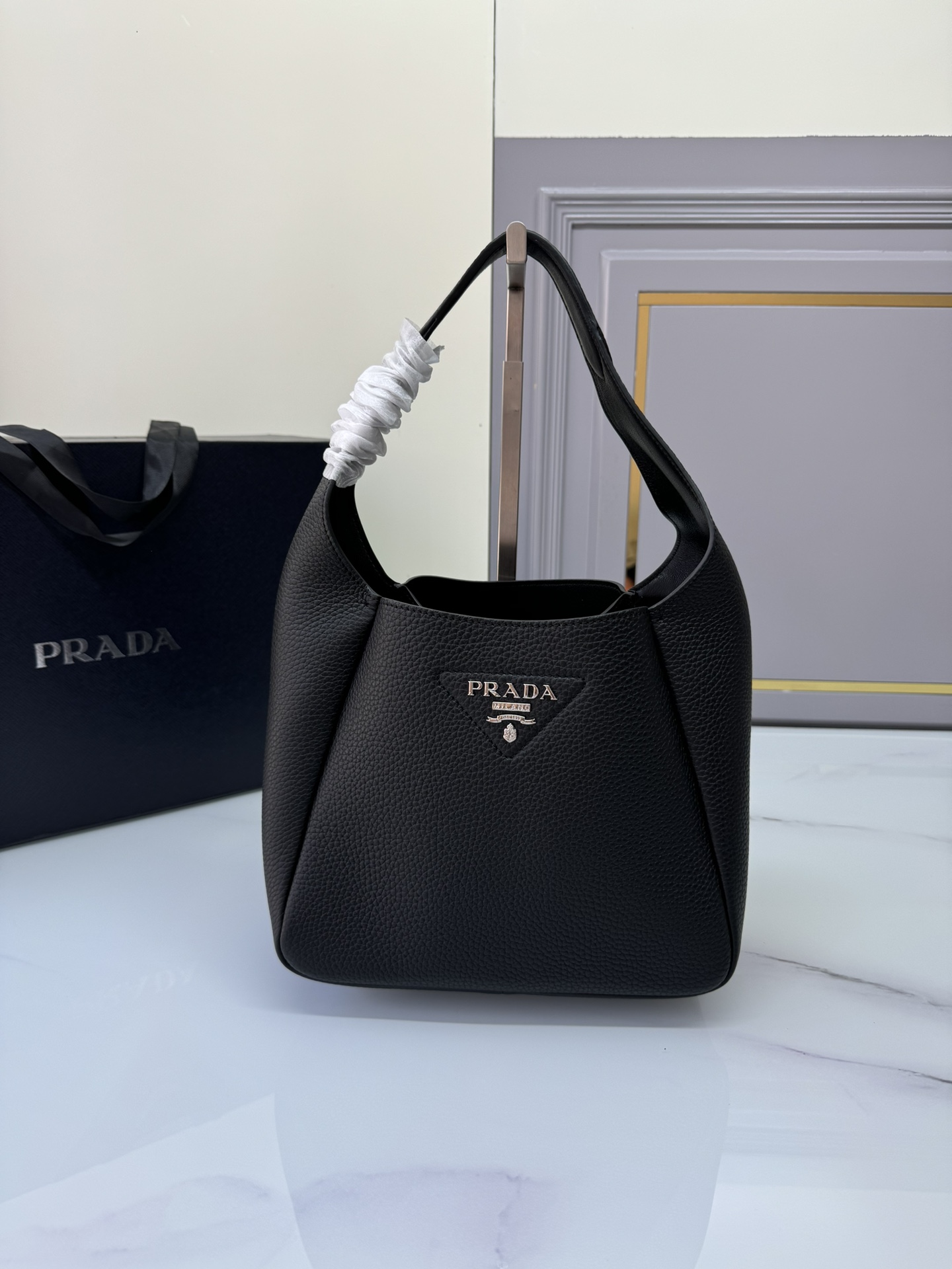 Prada 02489