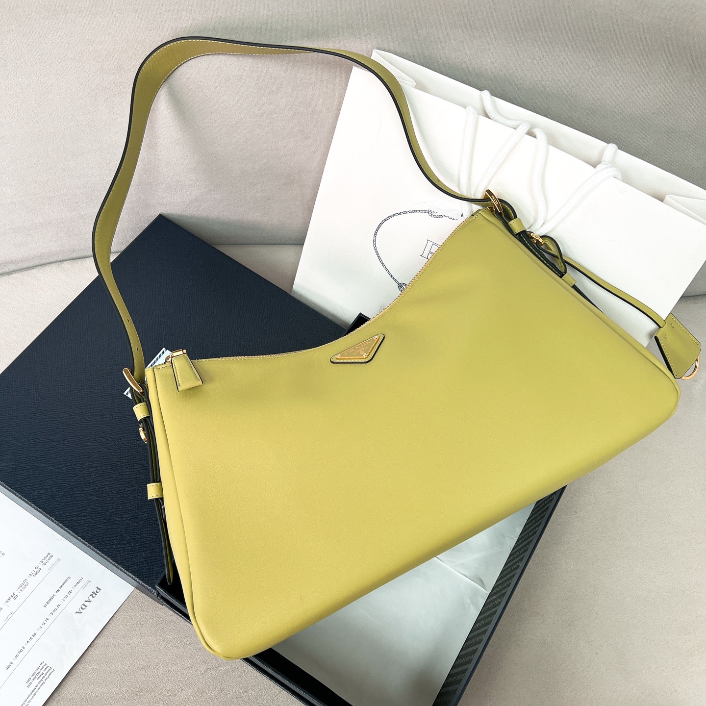 Prada 02509