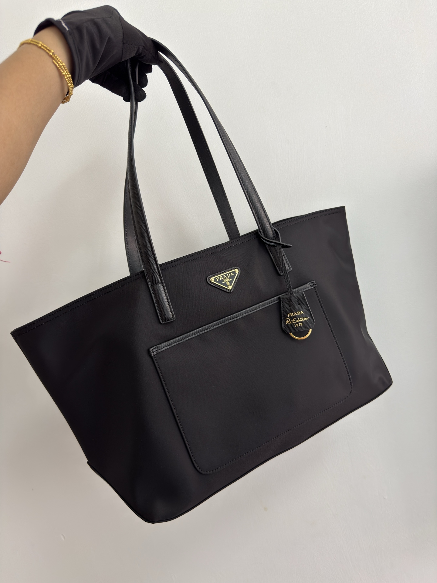 Prada 02699