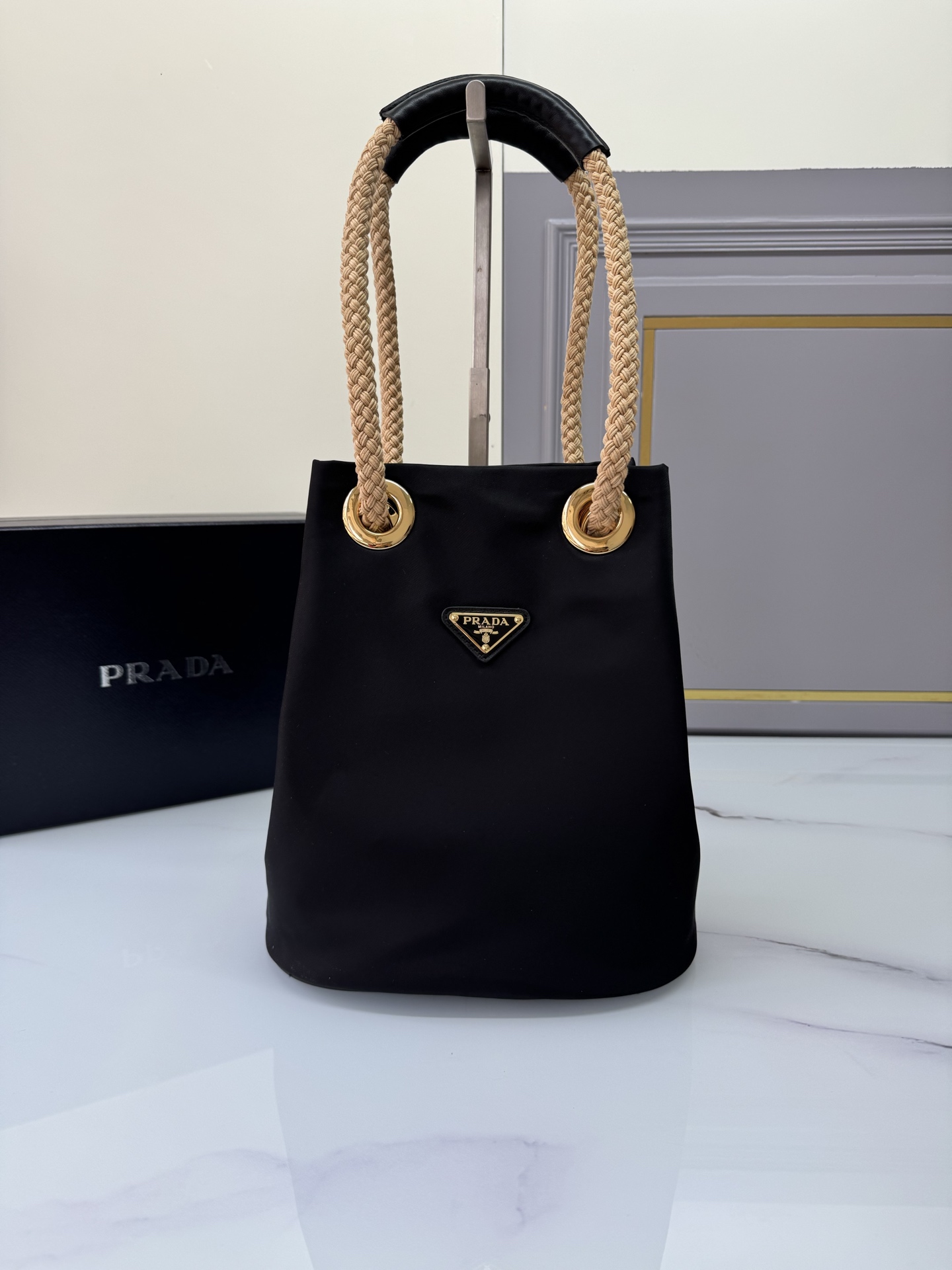 Prada 02729